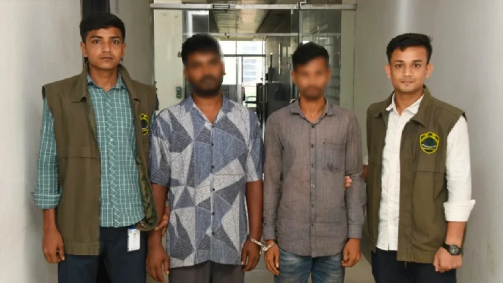 প্রধানমন্ত্রীর রেড টেলিফোনের তার চুরির ঘটনায় গ্রেপ্তার ২