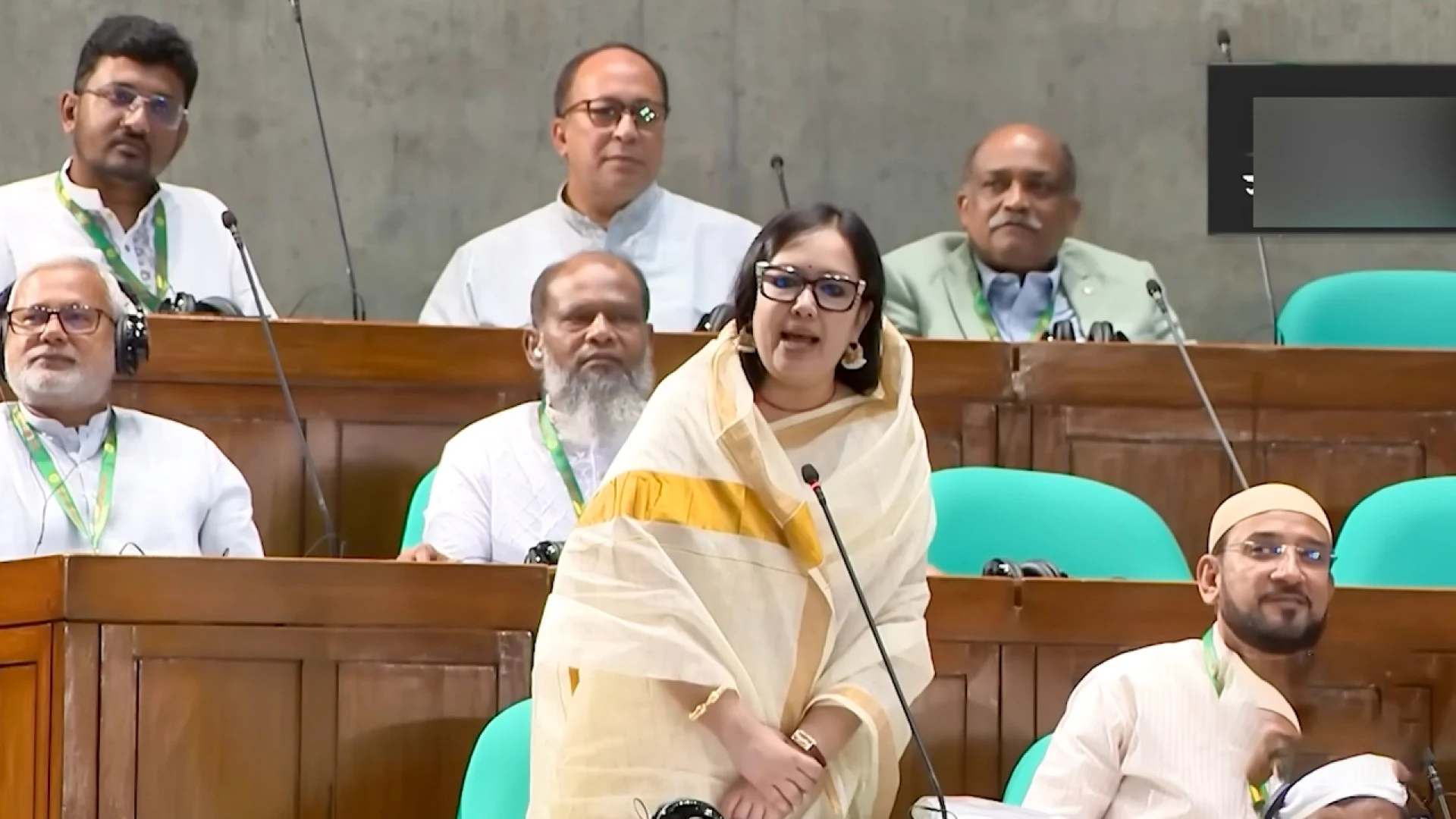 আইনশৃঙ্খলার অবনতিতে সংসদে রুমিন ফারহানার ক্ষোভ