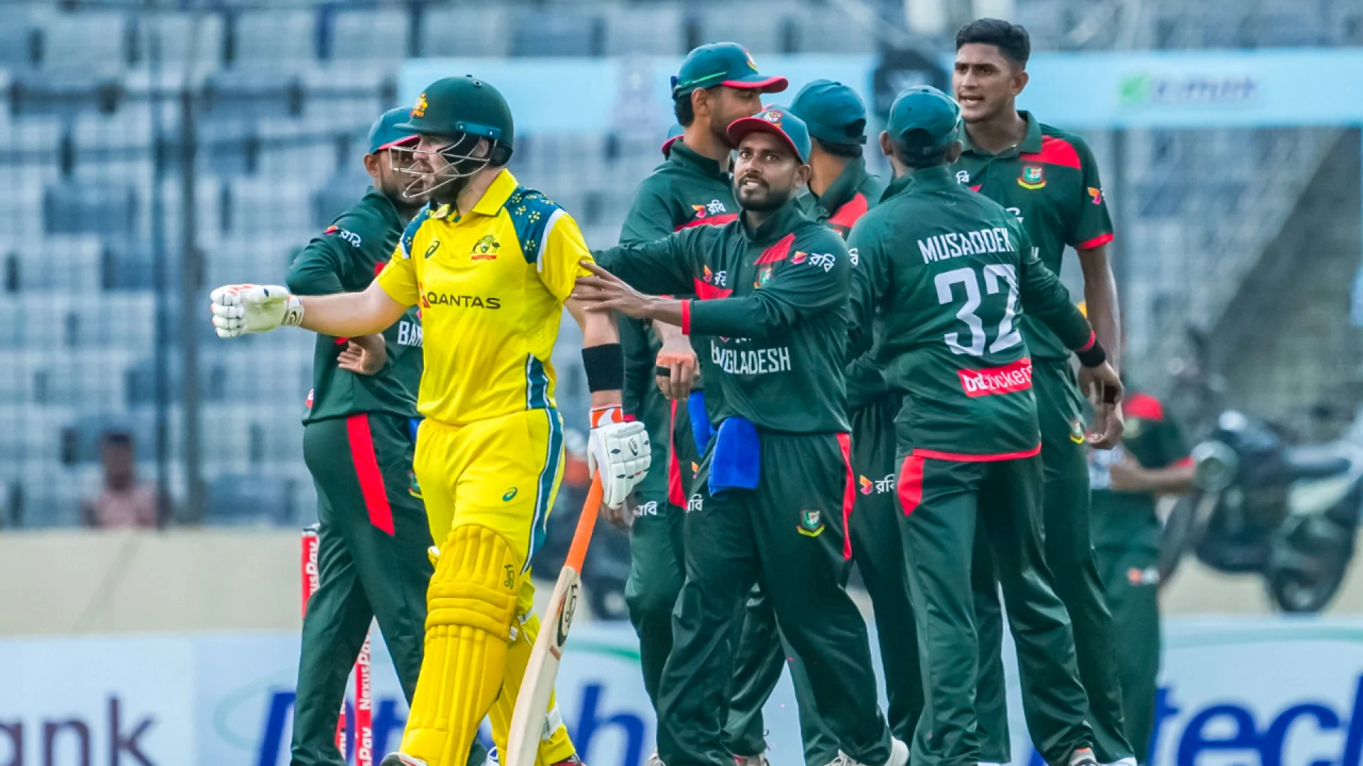 ২১ বছর পর অস্ট্রেলিয়াকে ওয়ানডেতে হারাল বাংলাদেশ