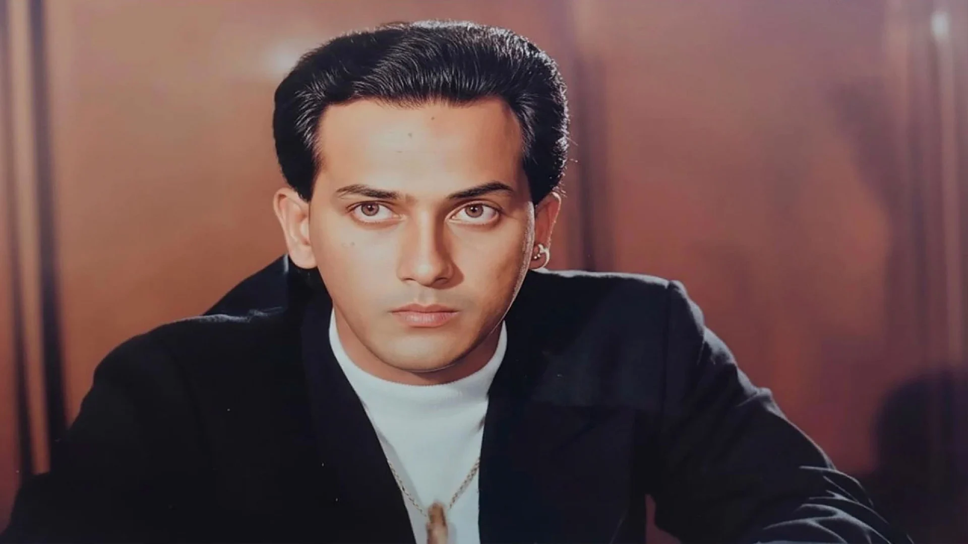 চিত্রনায়ক সালমান শাহর লাশ কবর থেকে উত্তোলনের নির্দেশ