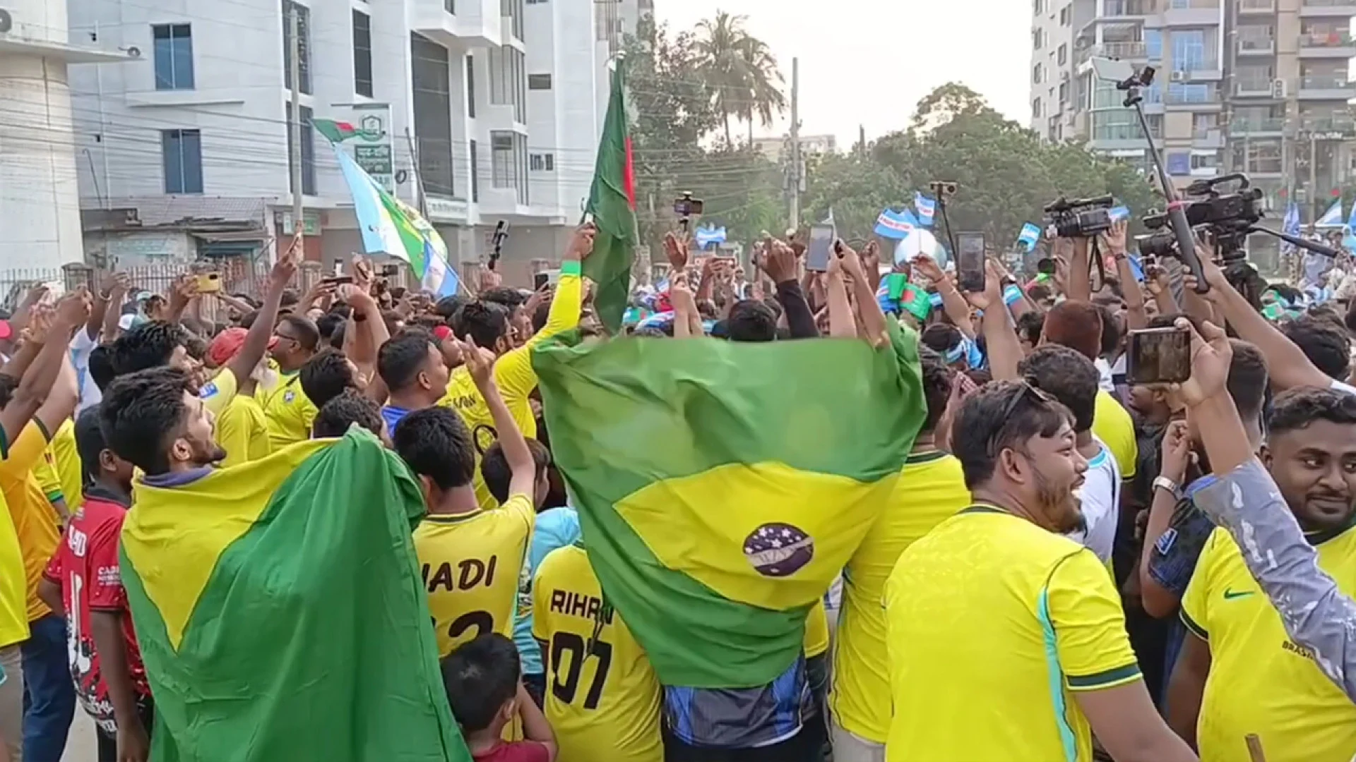 বাংলাদেশের দর্শকদের বিশ্বকাপ শুরু ব্রাজিল ম্যাচ দিয়ে