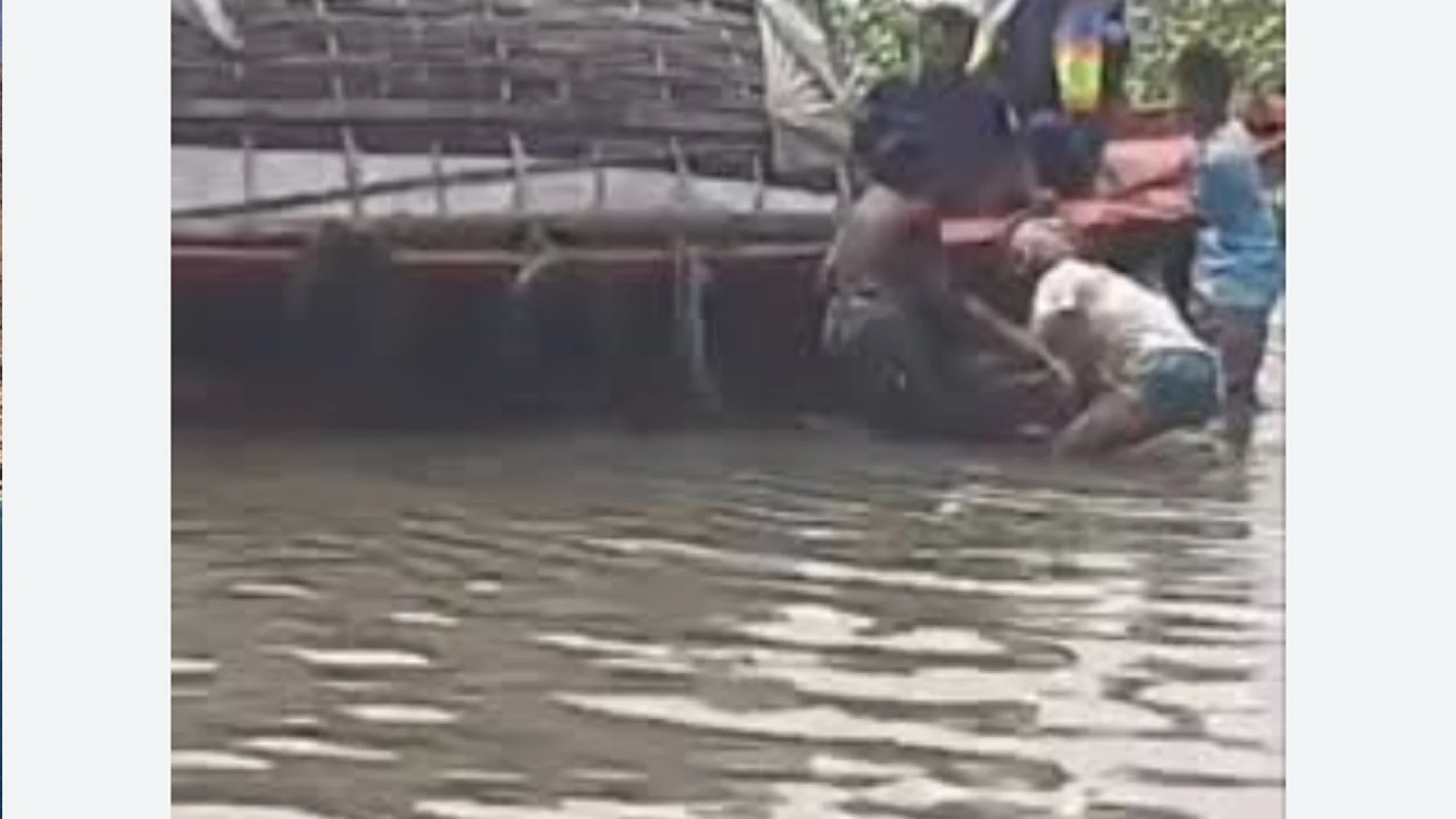 আড়াইহাজারে মেঘনা নদী থেকে কোমরে বস্তা বাঁধা মরদেহ উদ্ধার