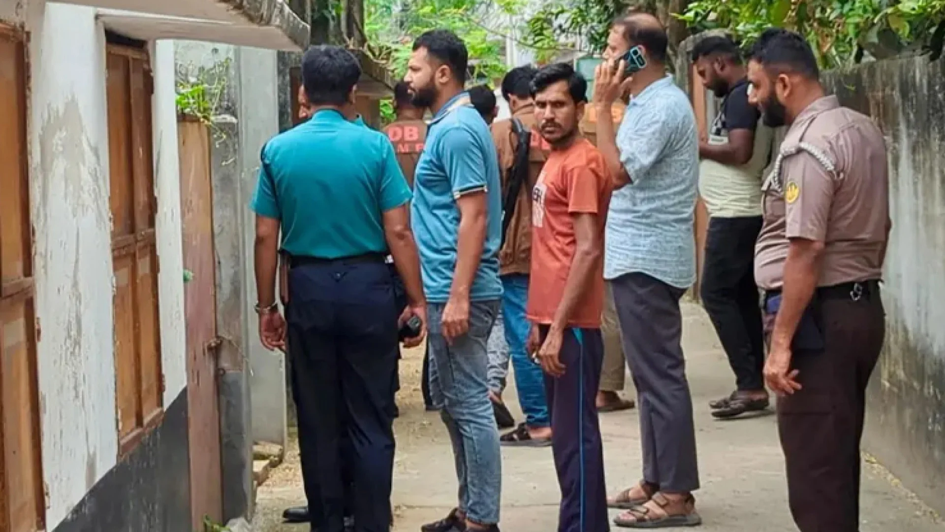 পারিবারিক কলহে রাবি ছাত্রের হাতে স্কুলশিক্ষক বাবা খুন