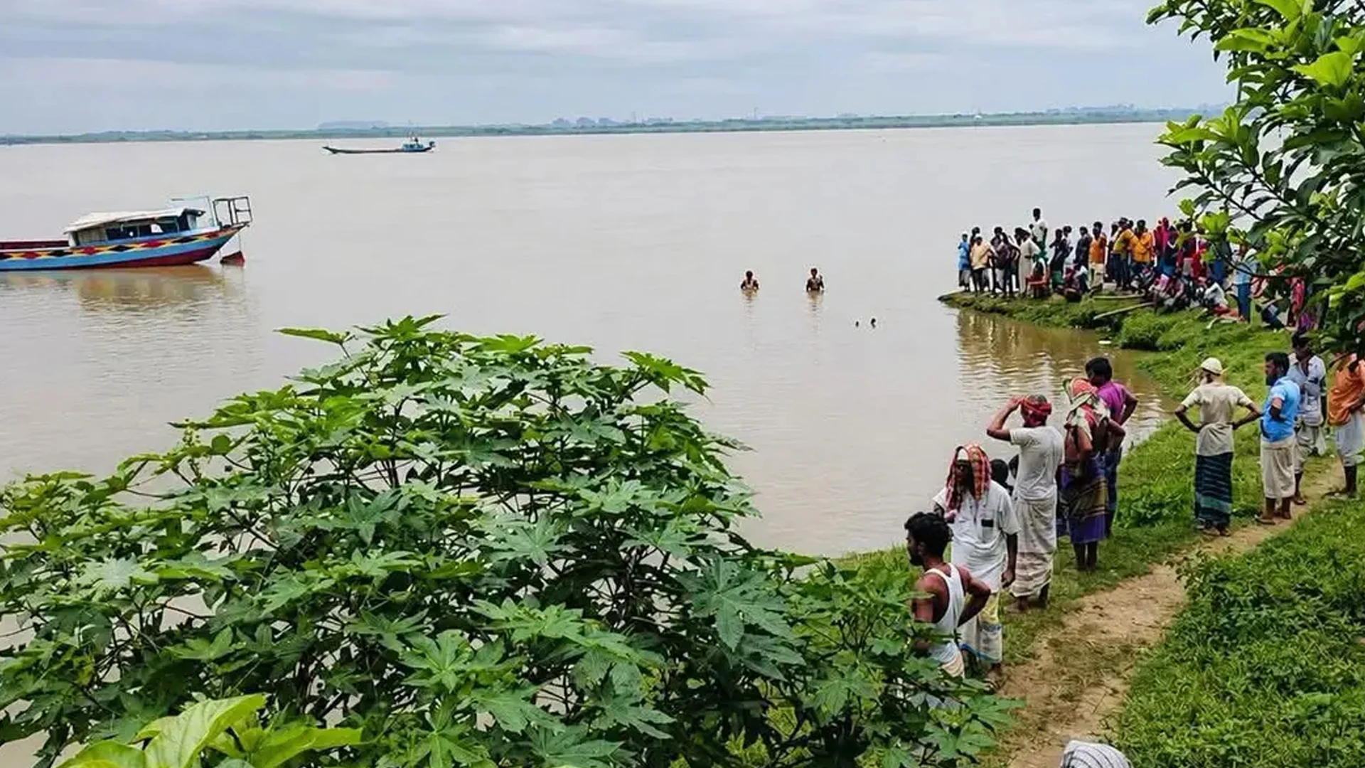 সিরাজগঞ্জে যমুনায় গোসলে নেমে দুই মাদরাসাছাত্রের মৃত্যু