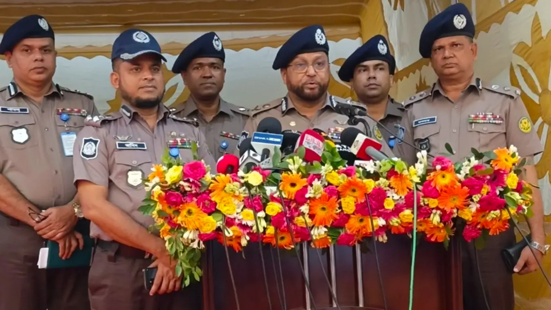 রাজধানীতে লাগানো হয়েছে আরও ১৯ এআই ক্যামেরা: ডিএমপি কমিশনার