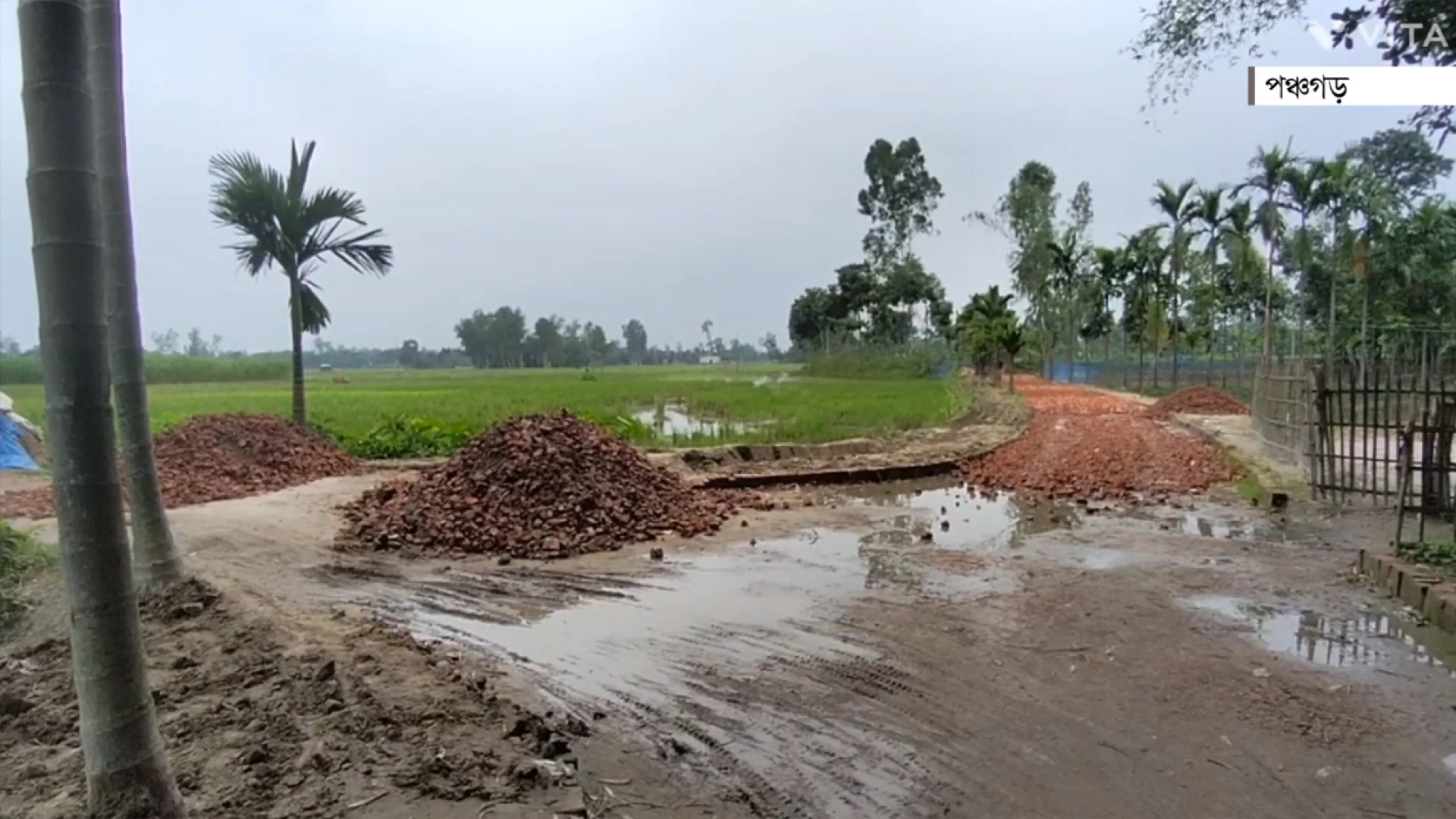 পঞ্চগড়ে রাস্তা নির্মাণে ২০০ বছর পুরোনো মসজিদের ইট!