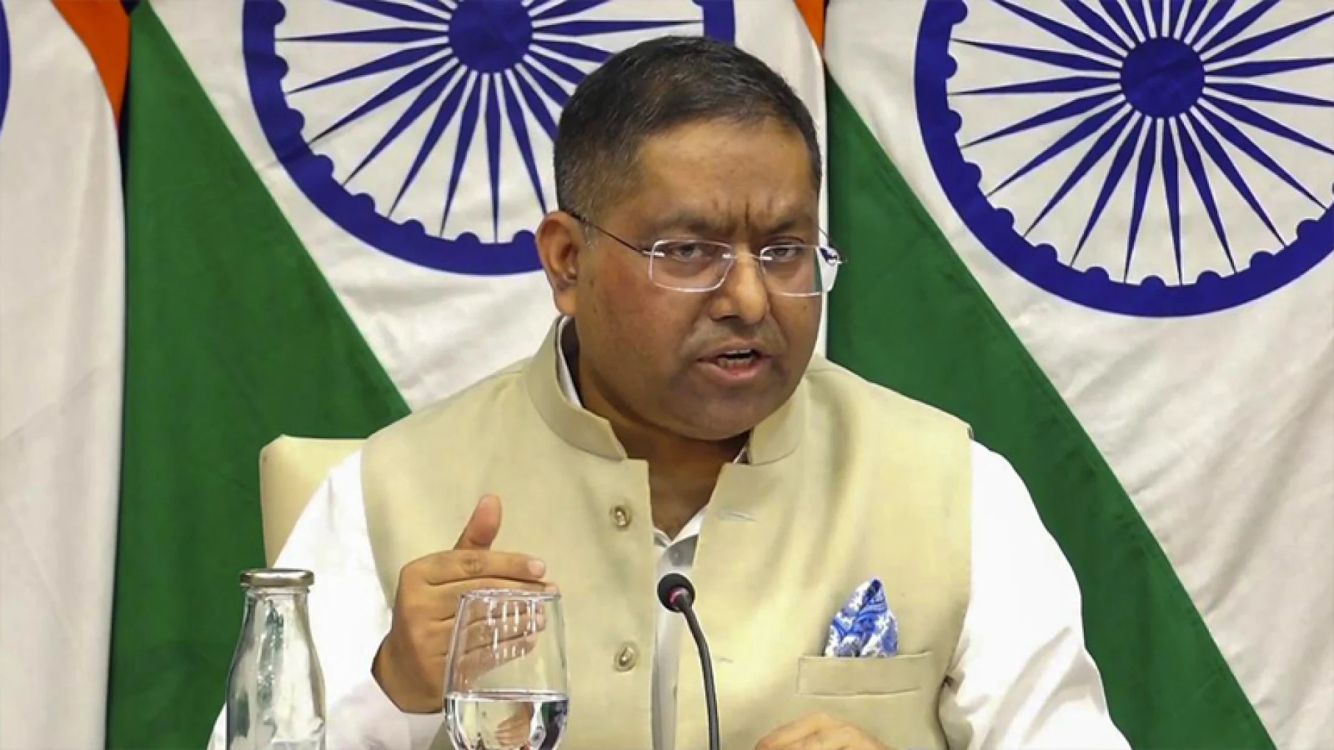 চীনের সঙ্গে বাংলাদেশের আলোচনা-প্রস্তাব নিবিড়ভাবে পর্যবেক্ষণ করছে ভারত: জয়সওয়াল
