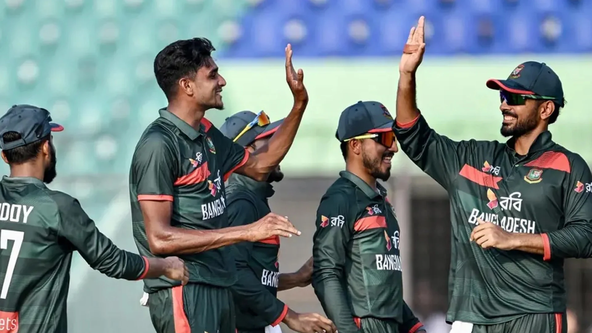 জিম্বাবুয়ের বিপক্ষে টস জিতে বোলিংয়ে বাংলাদেশ