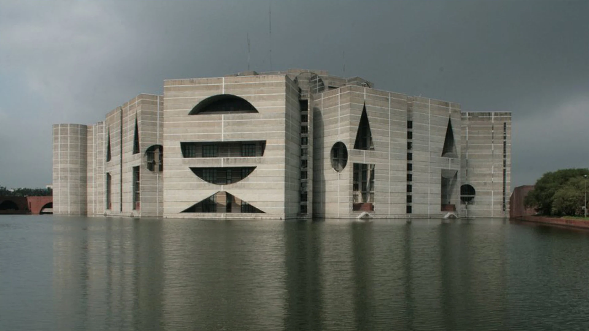 বিকেল ৩টায় বসছে সংসদ অধিবেশন
