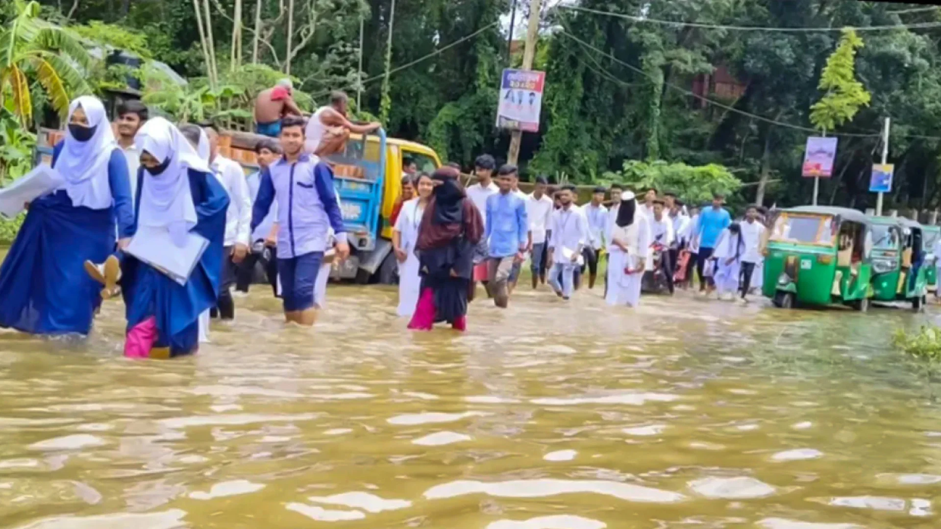চট্টগ্রামে শনিবারের এইচএসসি ও সমমানের পরীক্ষা স্থগিত