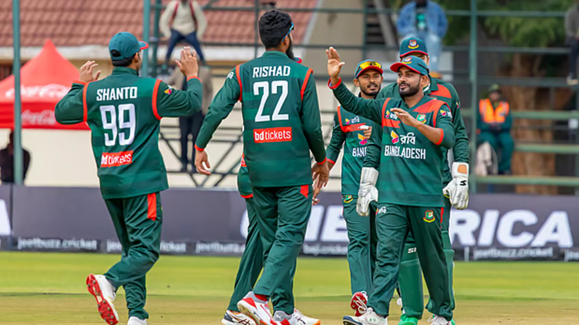 হোয়াইটওয়াশ এড়ানোর লড়াইয়ে কাল মাঠে নামছে বাংলাদেশ