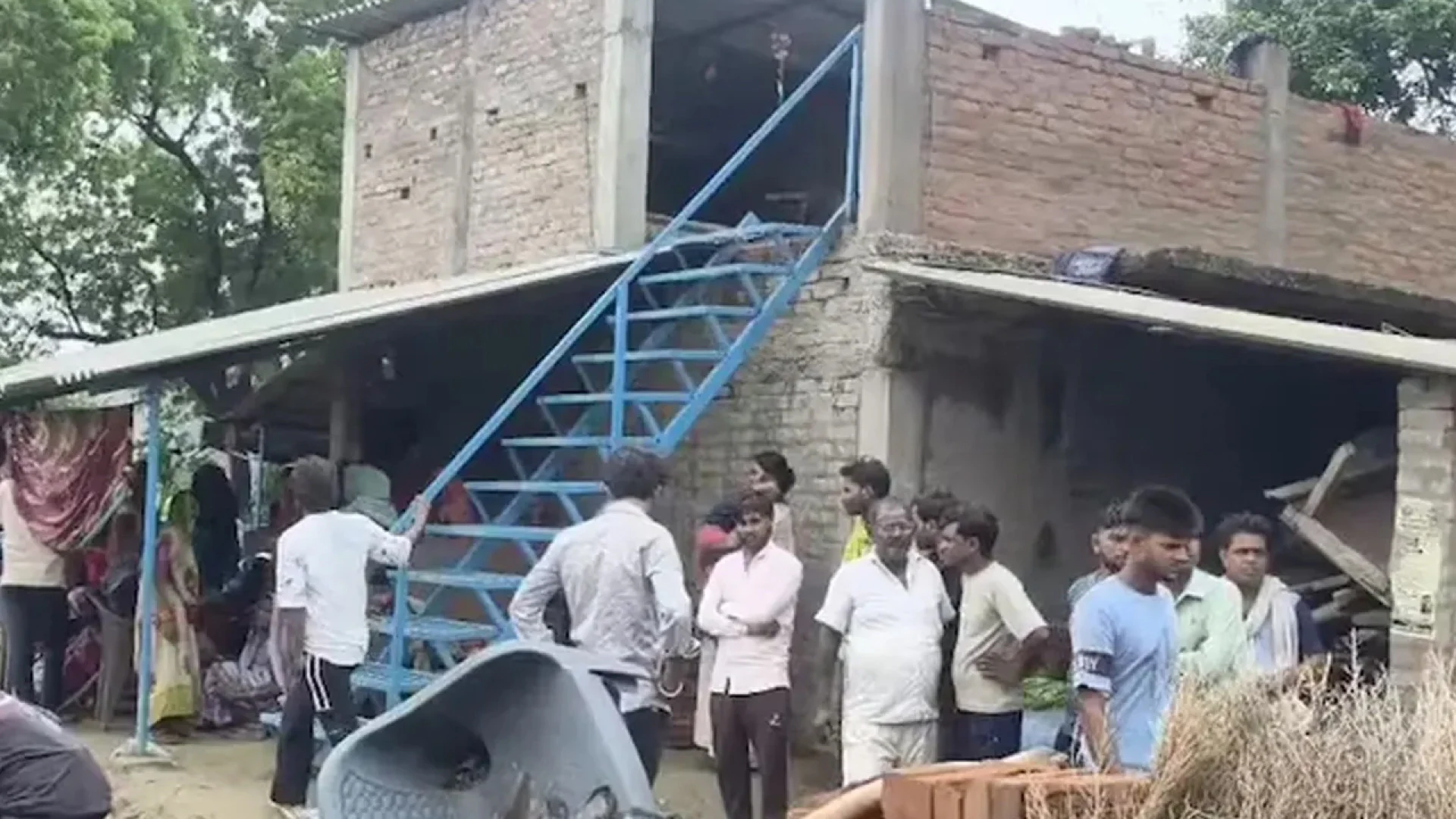ভারতে রাতে প্রেমিকার সঙ্গে দেখা করতে গিয়ে প্রাণ গেলো কিশোরের