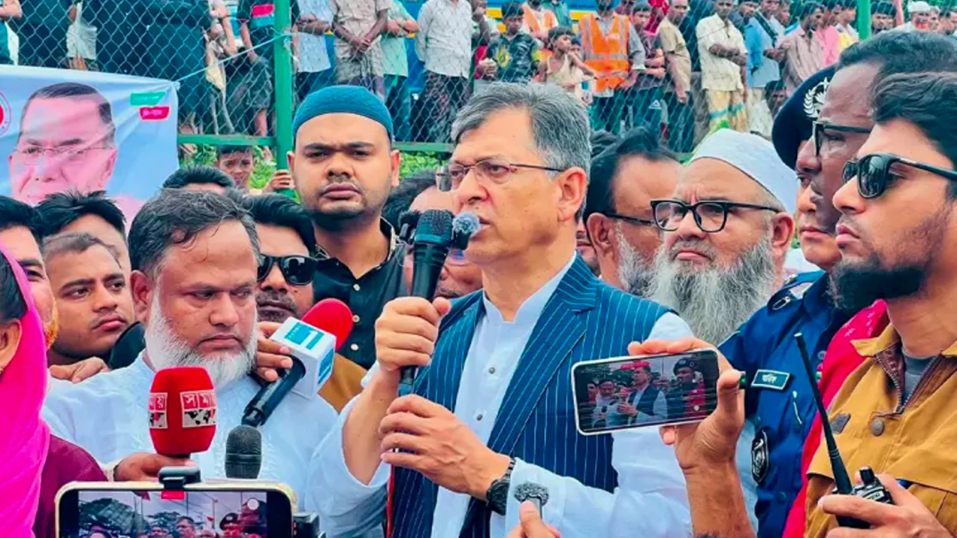 বন্যাদুর্গতদের পাশে সরকার, পুনর্বাসনে নেওয়া হবে প্রয়োজনীয় ব্যবস্থা: স্বরাষ্ট্রমন্ত্রী