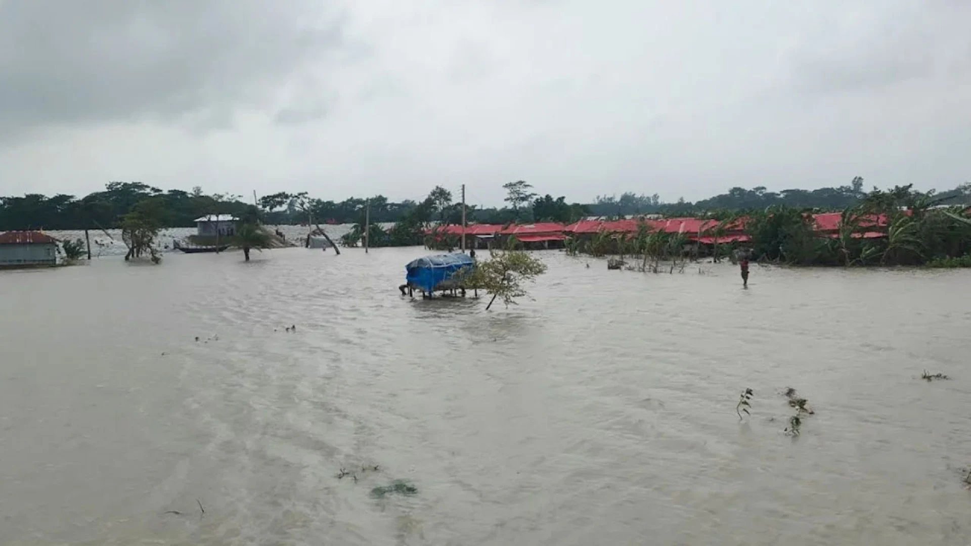 ভোলায় বিপৎসীমার ওপরে মেঘনার পানি, পানিবন্দি ১০ হাজার মানুষ