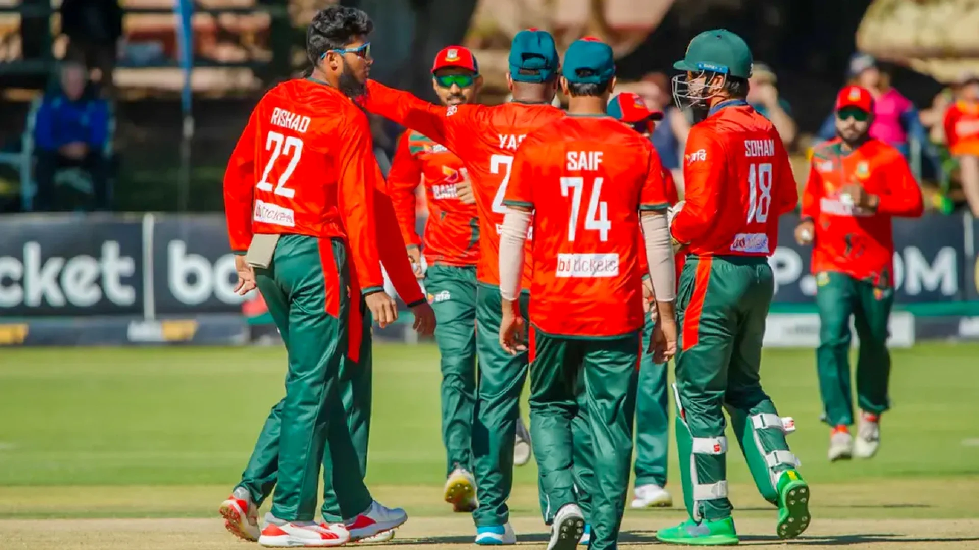 রিশাদ-মেহেদীর দাপটে জিম্বাবুয়েকে হারিয়ে সিরিজে সমতা ফেরাল বাংলাদেশ