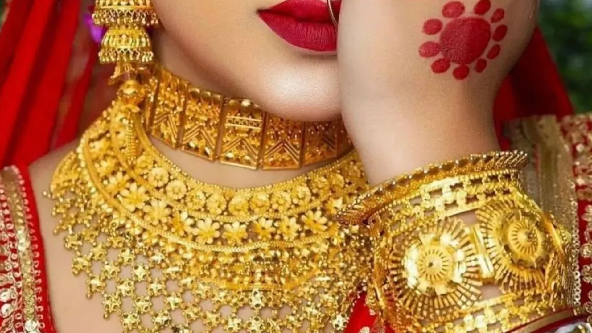 আবারও বাড়ল সোনার দাম, ভরি ২ লাখ ২১ হাজার টাকা ছাড়াল 