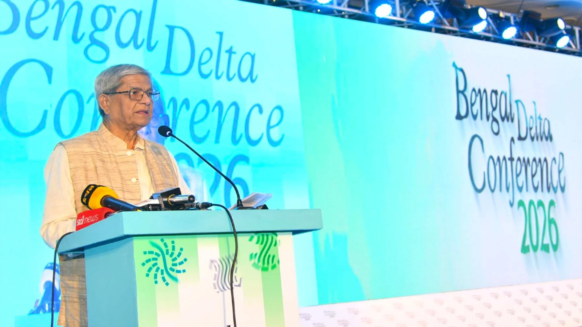 গণতন্ত্র শক্তিশালীকরণ ও অর্থনৈতিক পুনর্গঠনে কাজ করছে সরকার: স্থানীয় সরকার মন্ত্রী