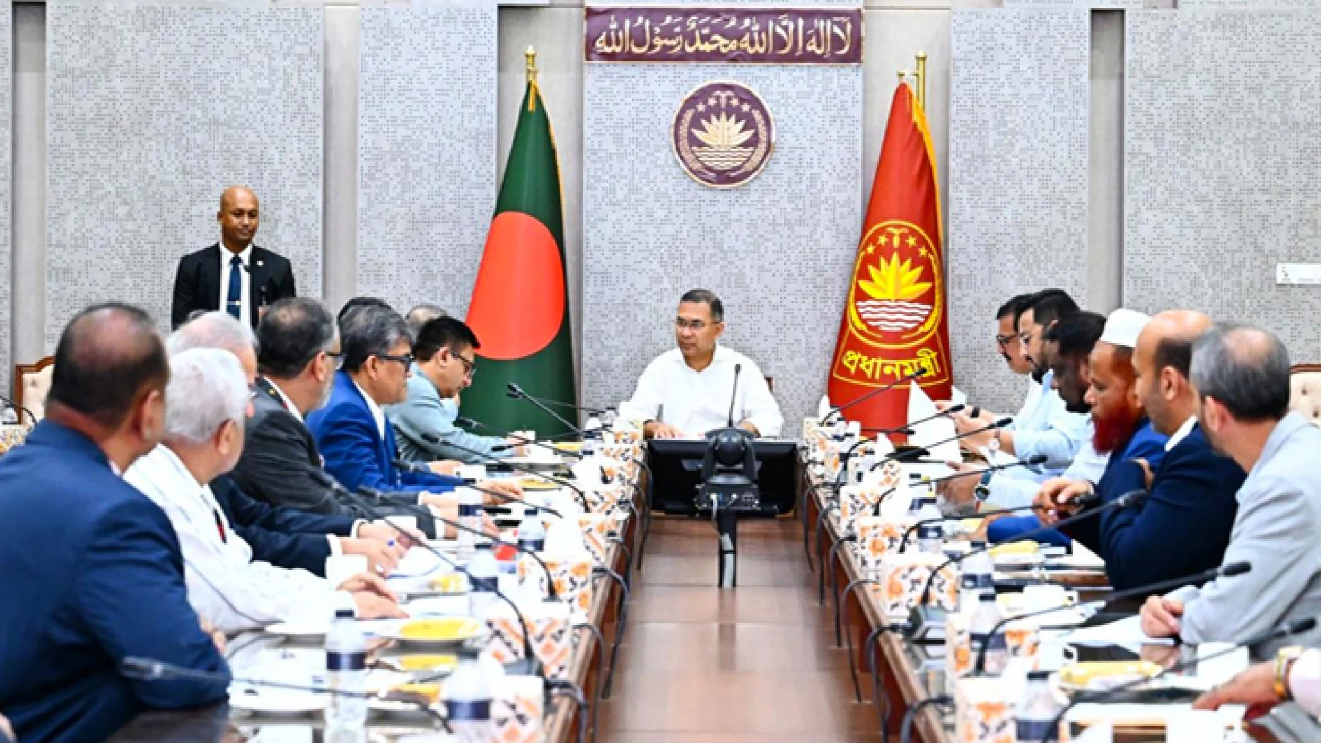 চা শিল্পের উন্নয়নে সহযোগিতার আশ্বাস প্রধানমন্ত্রীর