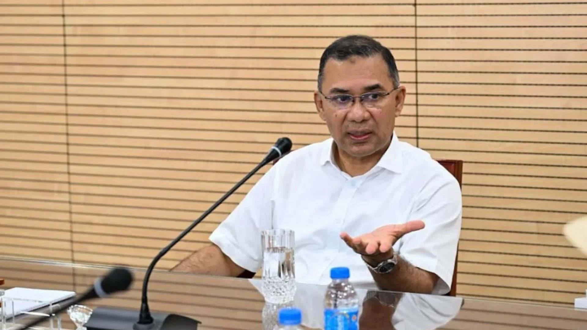 শিল্পখাতে গ্যাস সংকট নিরসনে উদ্যোগের আশ্বাস প্রধানমন্ত্রীর