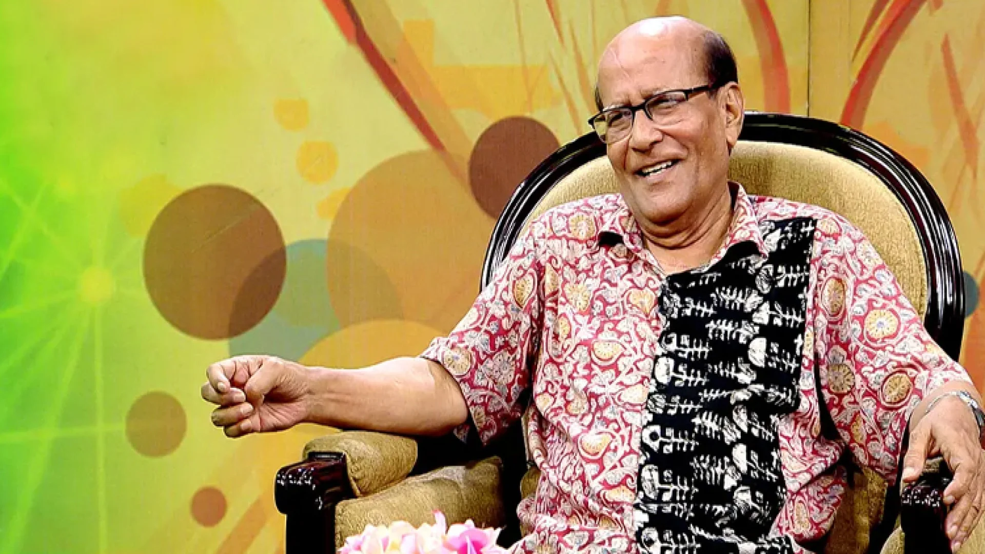গানই তাঁর প্রাণ: ৮০ পেরিয়েও খুরশীদ আলম