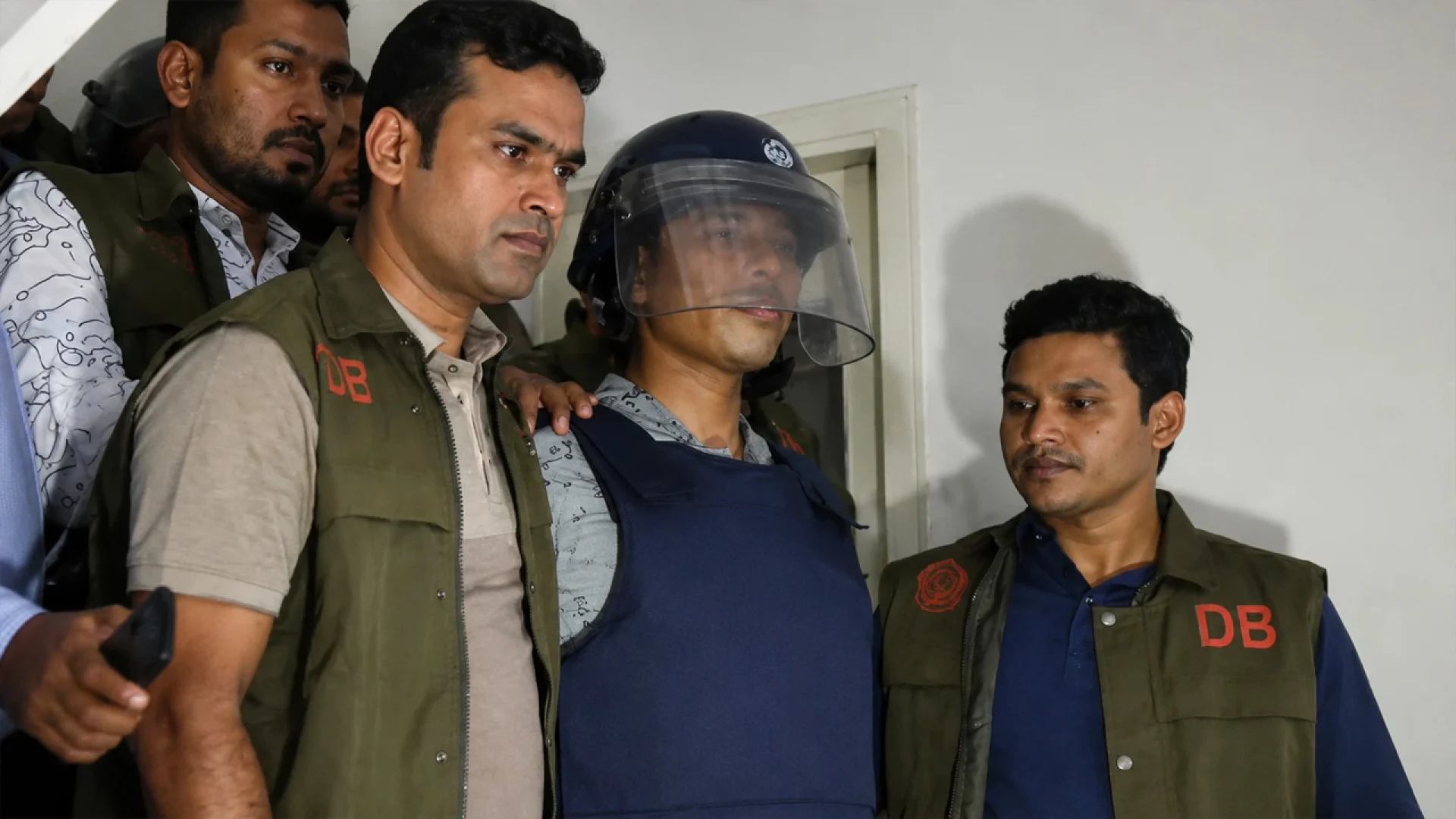 ডেভিড ইমনের ১০ দিনের রিমান্ড মঞ্জুর