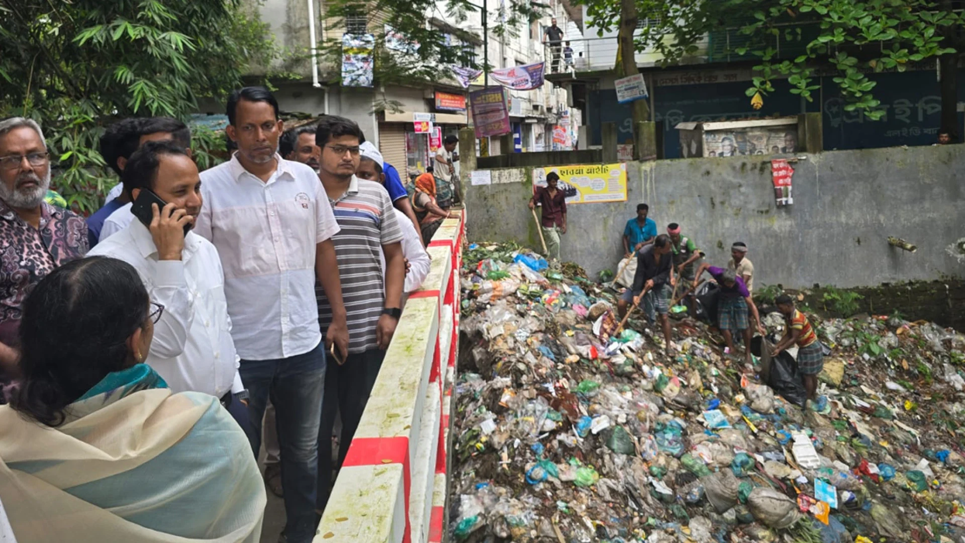 হ্যালো ডিসিতে অভিযোগ: মুহূর্তেই পরিষ্কার হলো ময়লার ভাগাড়