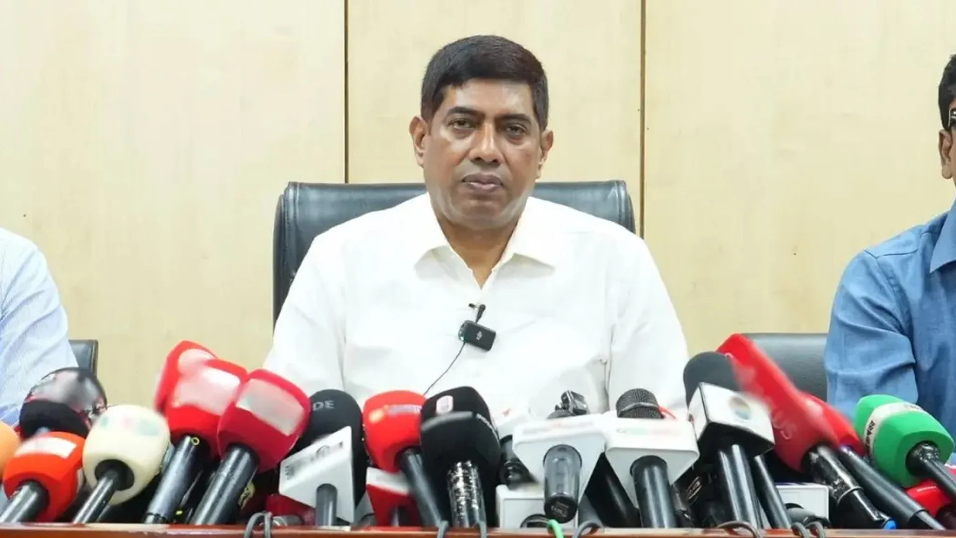 উত্তরায় সোয়া কোটি টাকা ছিনতাই: দ্রুত আসামি গ্রেপ্তারের আশ্বাস ডিবির