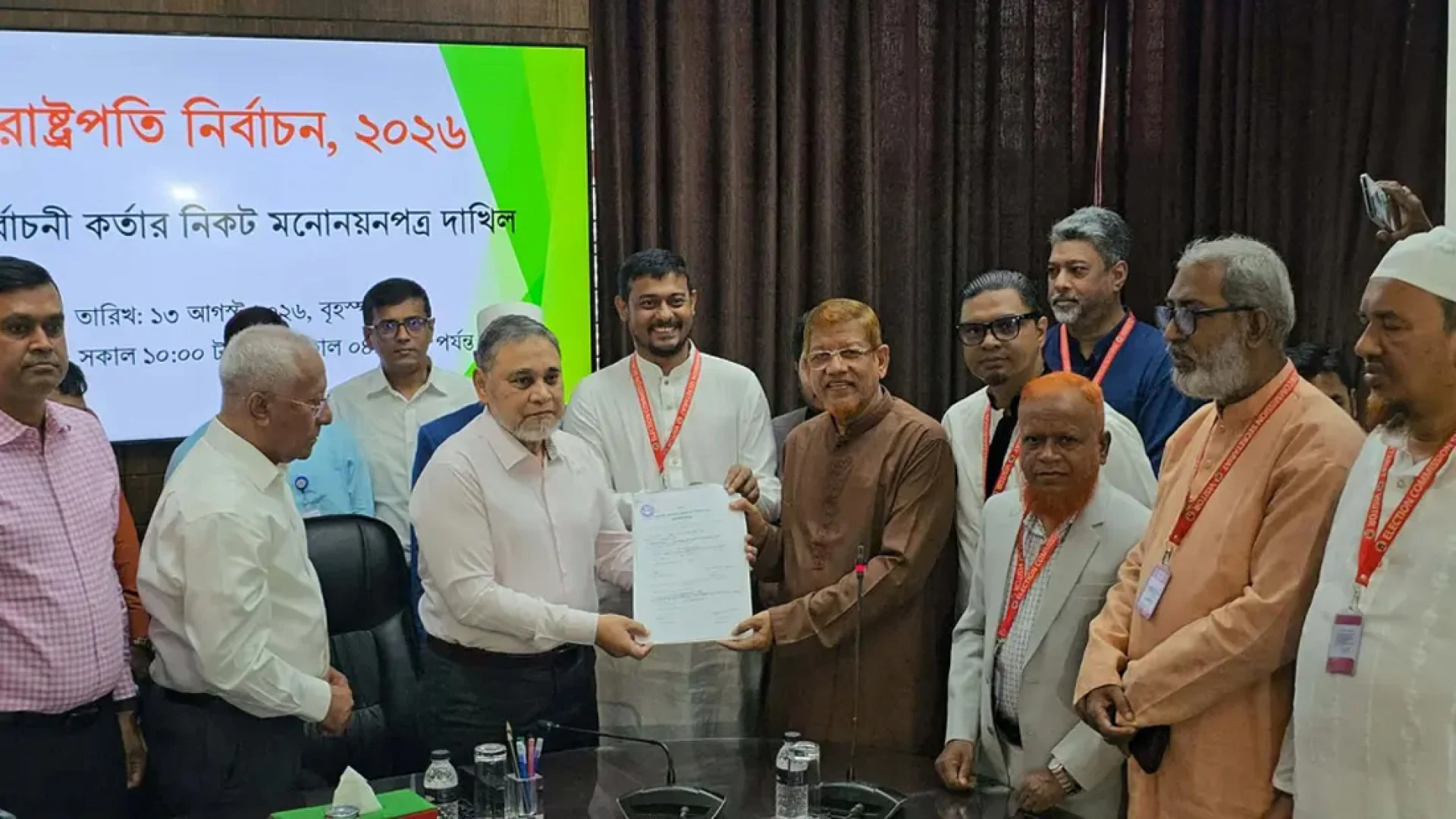 রাষ্ট্রপতি নির্বাচনে অলি আহমদের মনোনয়ন জমা, ভোট ২০ আগস্ট