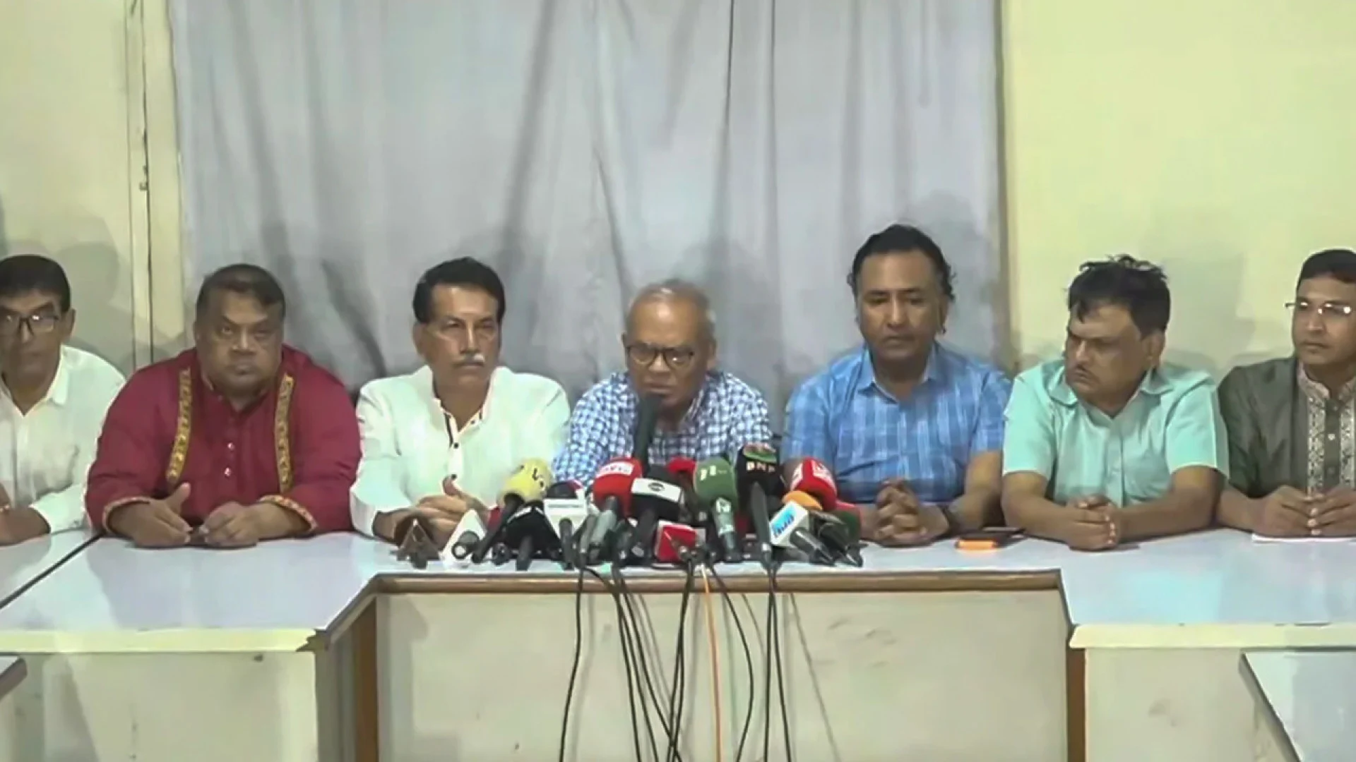 ছয় মাসে সরকারের অধিকাংশ নির্বাচনি অঙ্গীকার বাস্তবায়ন হয়েছে: রিজভী