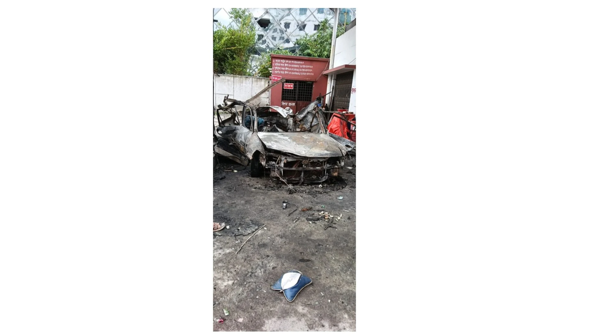 কুড়িলে সিএনজি পাম্পে গাড়ির সিলিন্ডার বিস্ফোরণ, আগুন