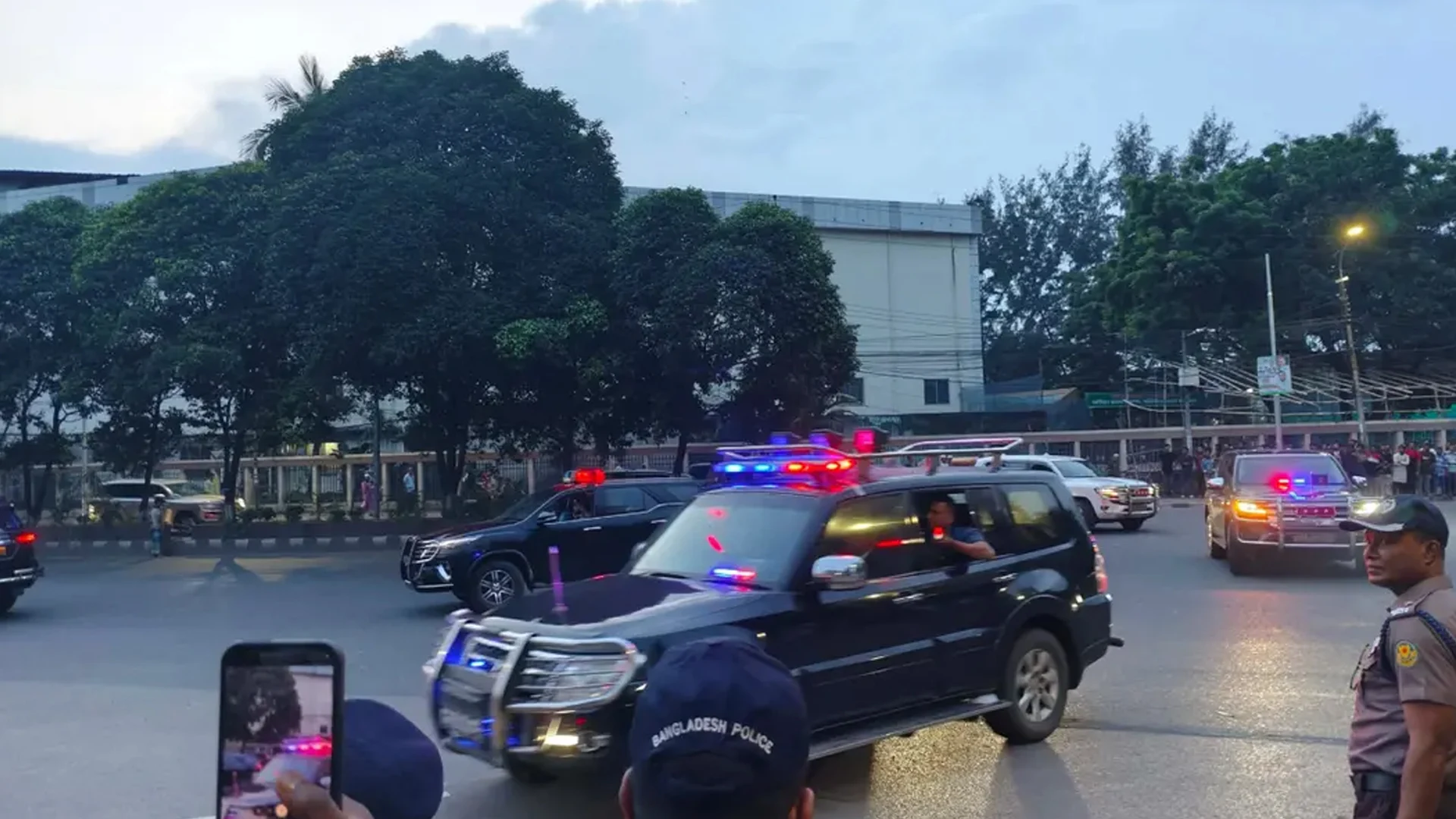 রাষ্ট্রপতির শপথ ঘিরে বঙ্গভবনে অতিথিদের ভিড়, জোরদার নিরাপত্তা
