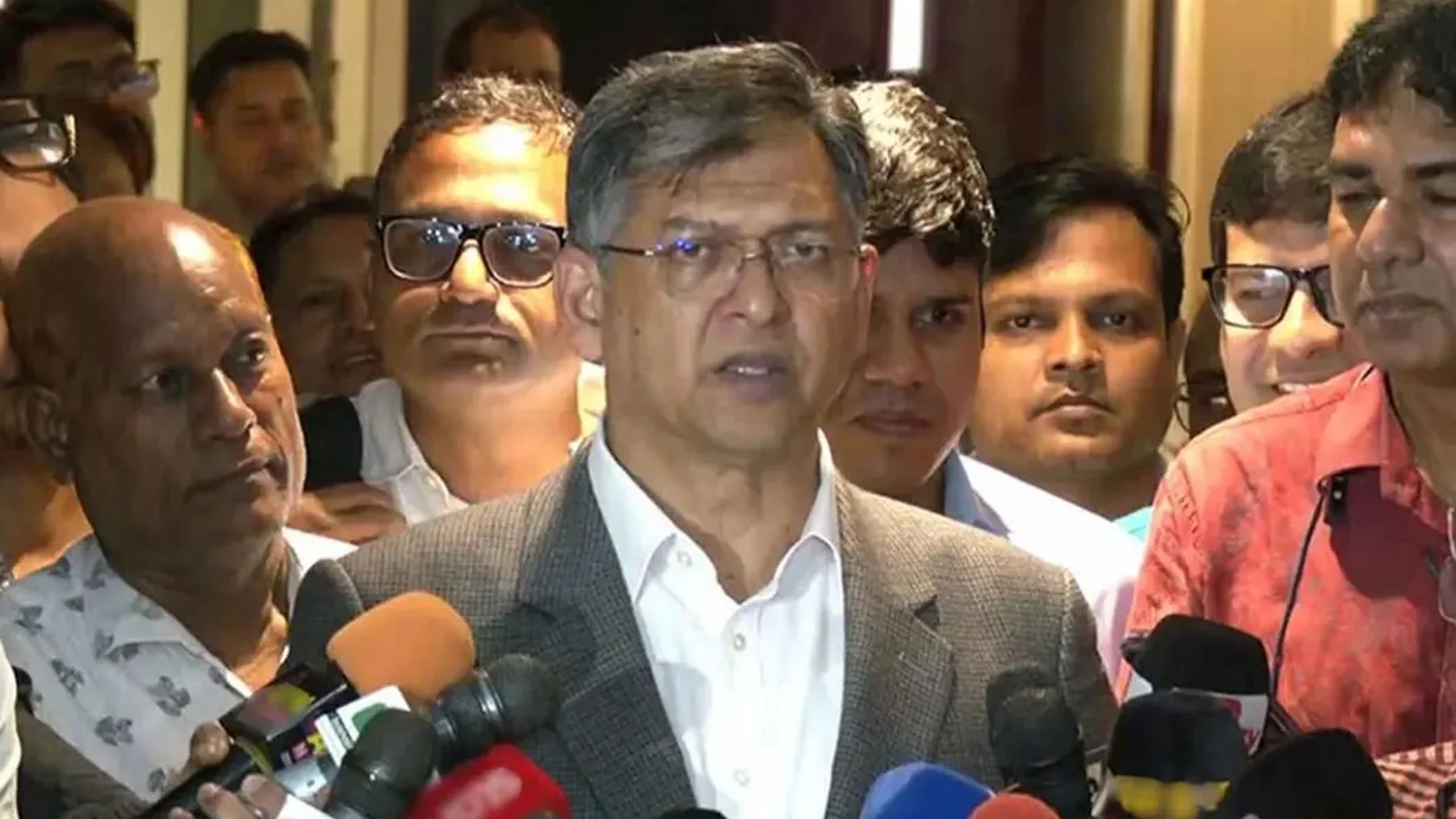 অপরাধীদের ছাড় নয়, ব্যর্থ কর্মকর্তাদের বিরুদ্ধেও প্রশাসনিক ব্যবস্থা