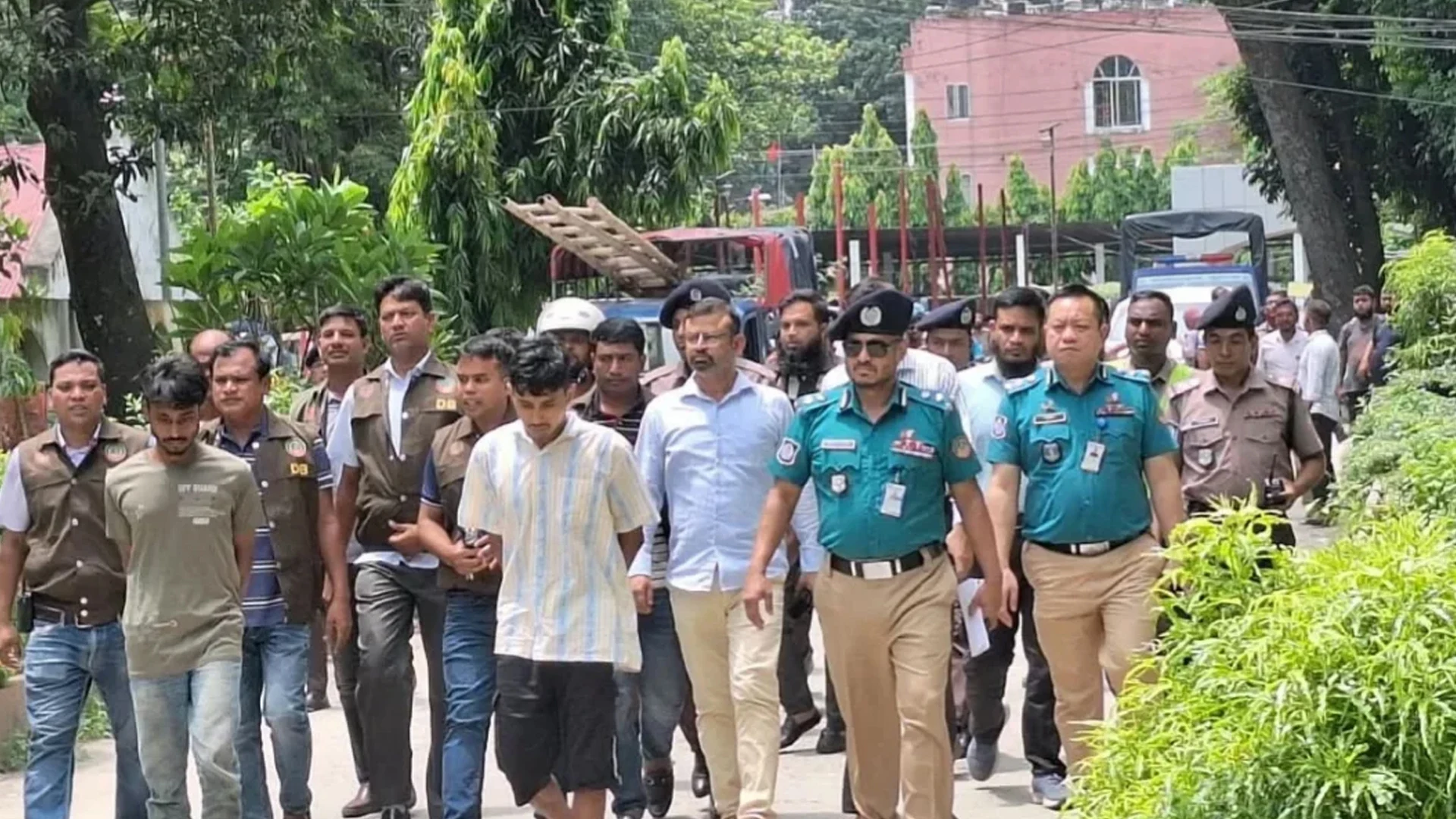 ‘রংপুরে হত্যা শেষে বাসাতেই গোসল করেন খুনিরা, খান খেজুর ও শসা’