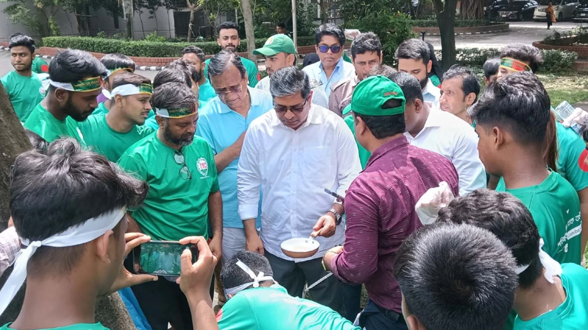 যেকোনো মূল্যে ডেঙ্গু প্রতিরোধ করতে হবে