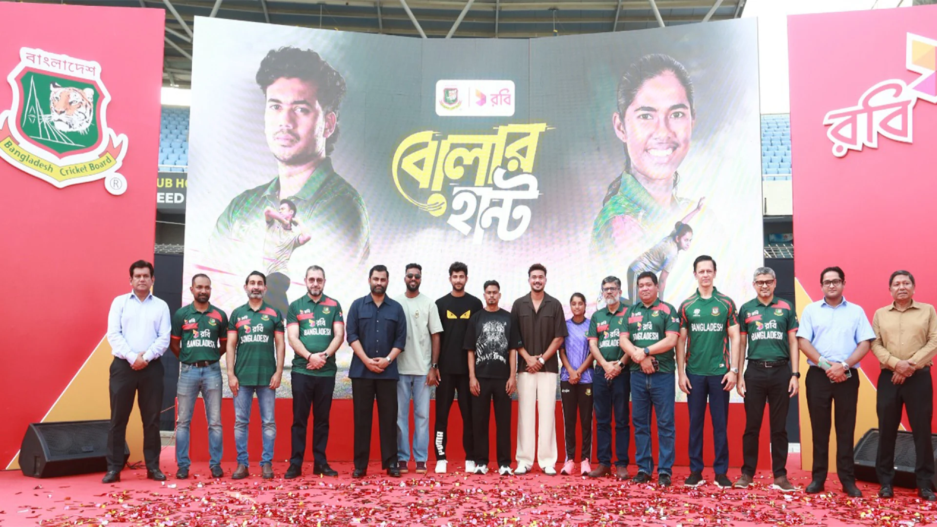 দেশজুড়ে শুরু হয়েছে রবি বোলার হান্ট!