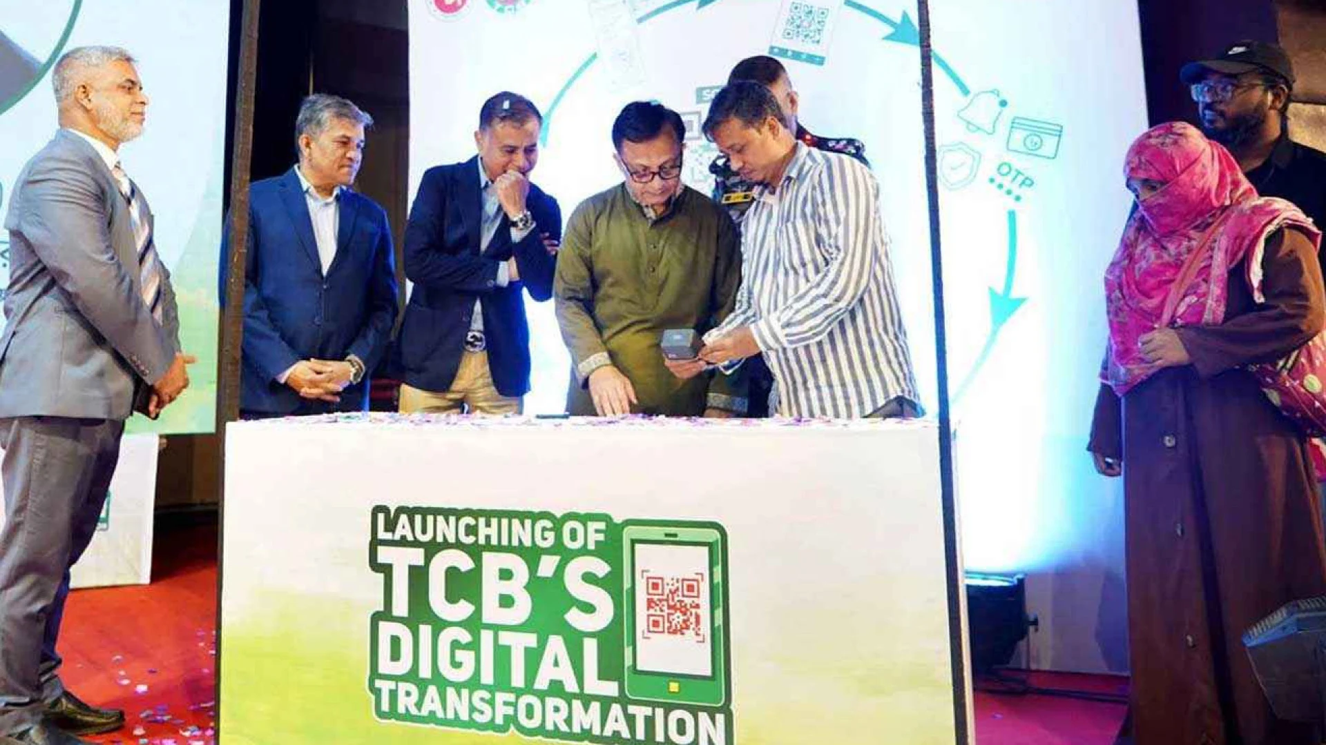 ডিজিটাল হচ্ছে টিসিবি, ভরতুকি পণ্য বিতরণে বাড়বে স্বচ্ছতা;সেবা হবে সহজ, স্বচ্ছ ও মর্যাদাপূর্ণ - বাণিজ্যমন্ত্রী
