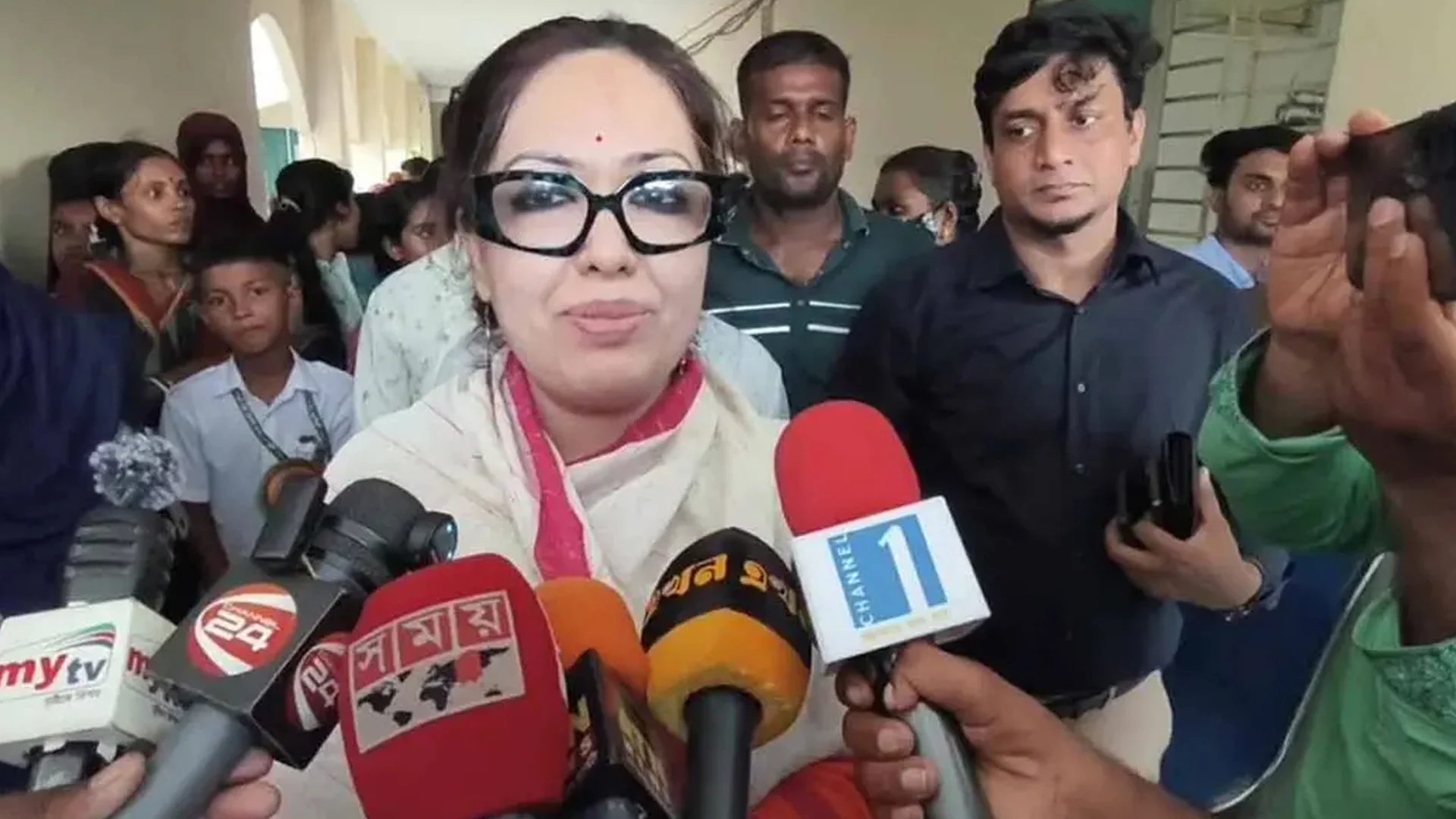 ‘যে কোনো নাগরিক দেশ ছাড়তে ও দেশে ফিরতে পারেন’—রুমিন ফারহানা