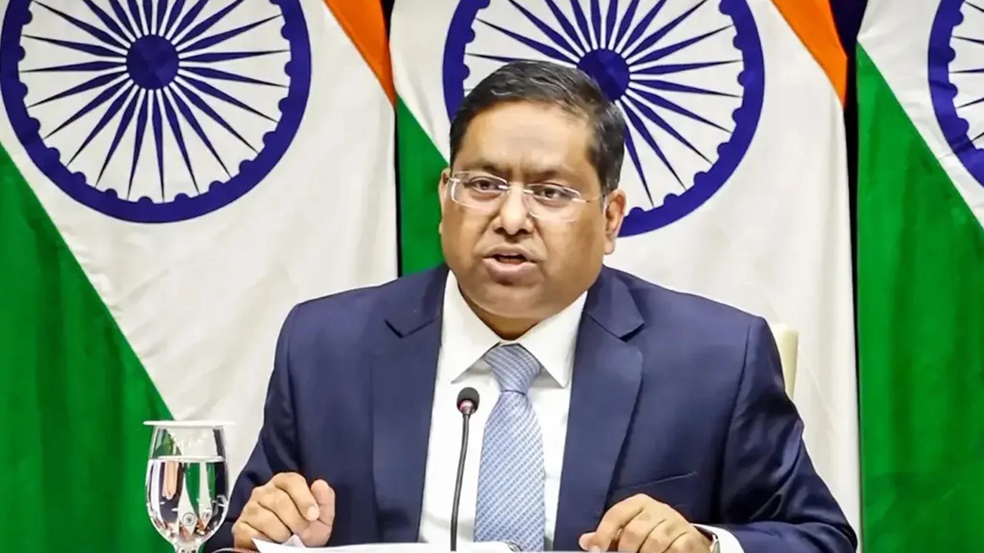 ভারতের সঙ্গে ১০১ চুক্তি পর্যালোচনা করবে ঢাকা, প্রতিক্রিয়া দিল নয়াদিল্লি