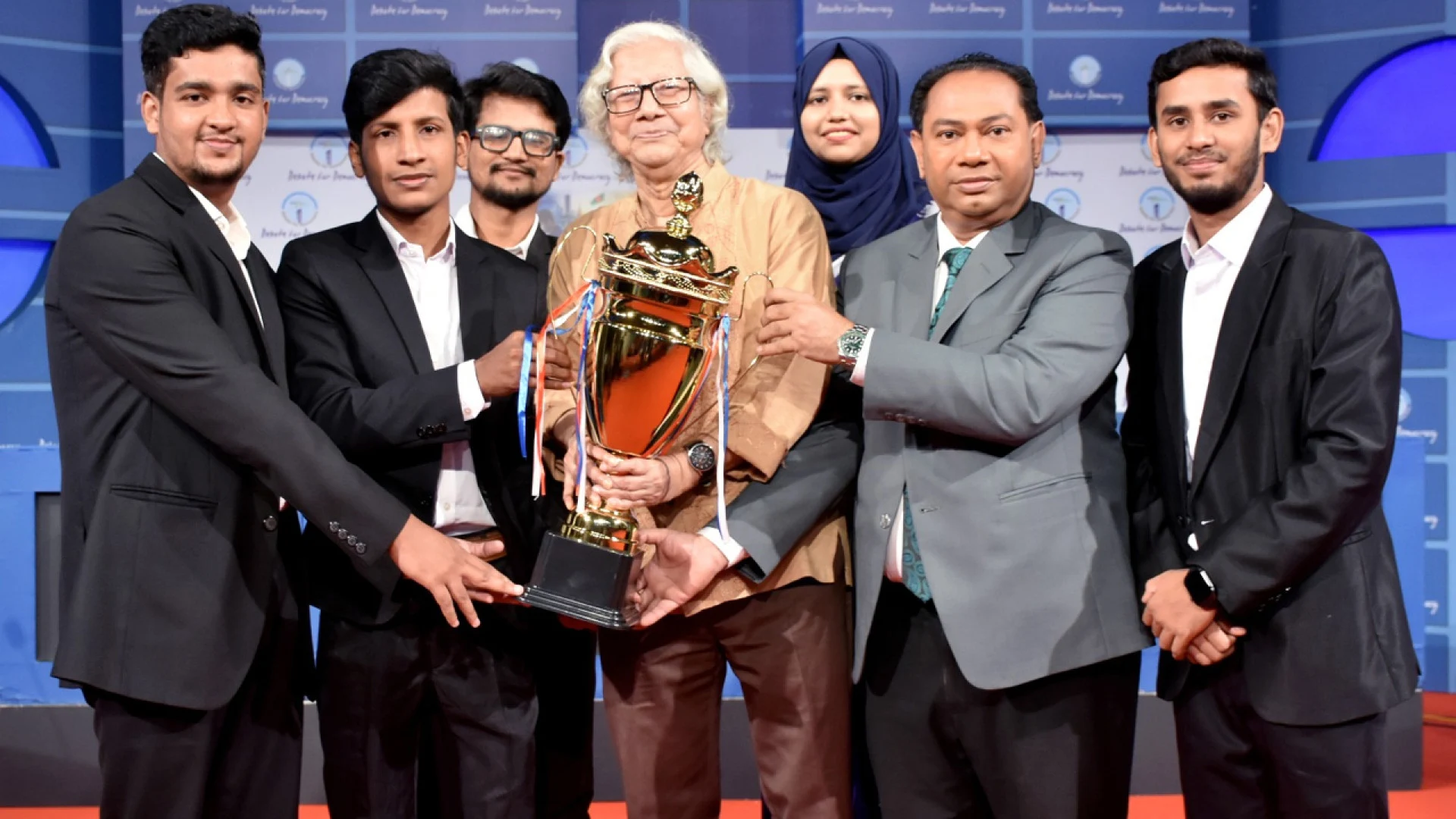 এআইয়ের অপব্যবহারে বাড়ছে নিরাপত্তা ঝুঁকি, প্রয়োজন বৈশ্বিক আইন: ড. মুহাম্মদ ইব্রাহীম