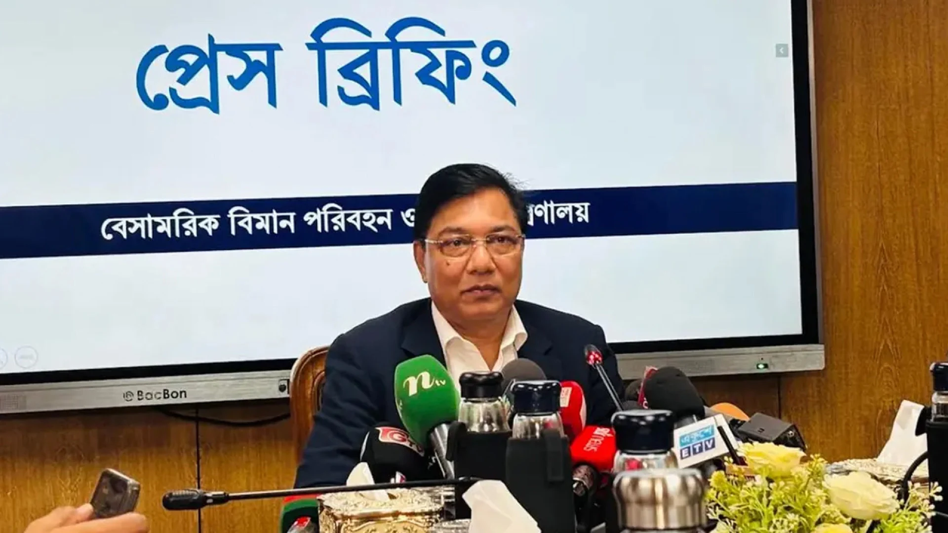 থার্ড টার্মিনালে ১২ মিনিটে প্রথম, ৪০ মিনিটে শেষ লাগেজ: দেরি হলে জরিমানা