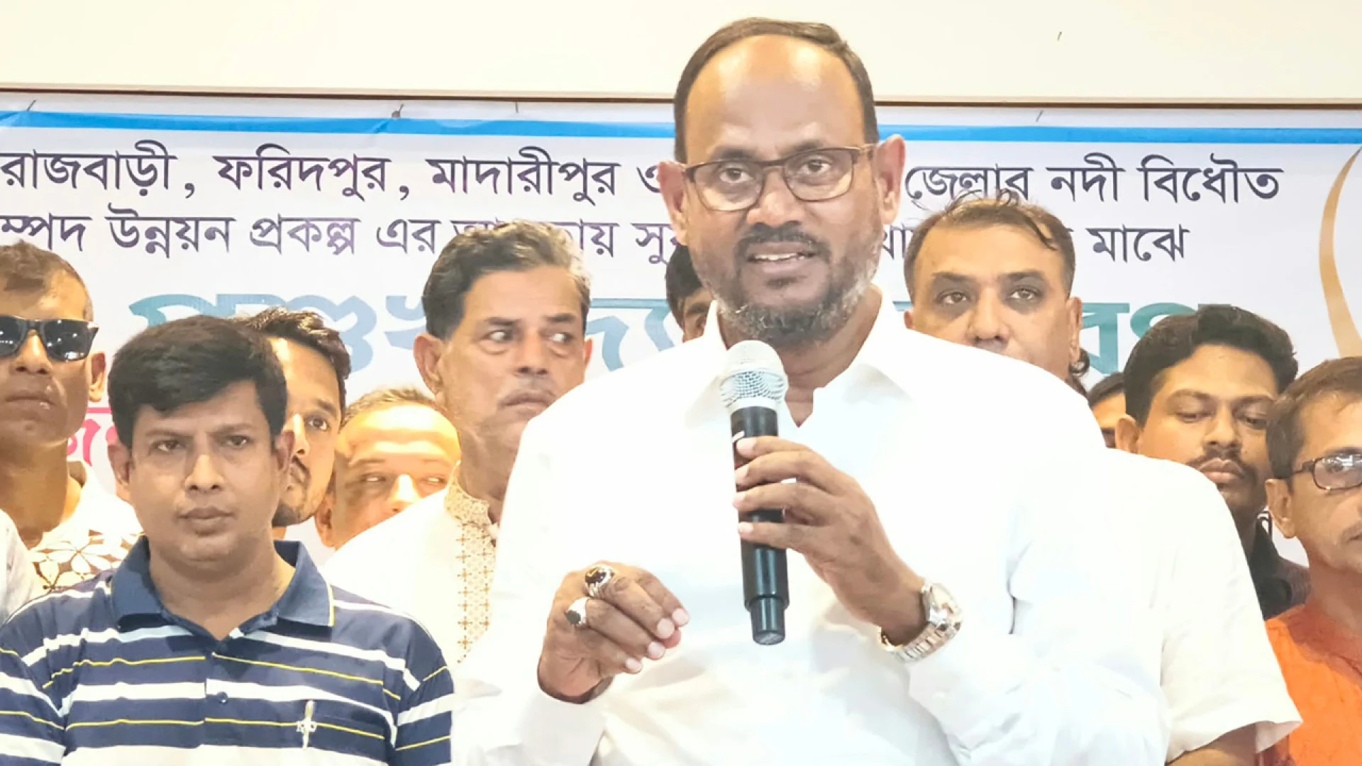 বাঙালির ঐতিহ্য ধরে রাখতে মৎস্য উৎপাদন বাড়াতে হবে - মৎস্য ও প্রাণিসম্পদ প্রতিমন্ত্রী