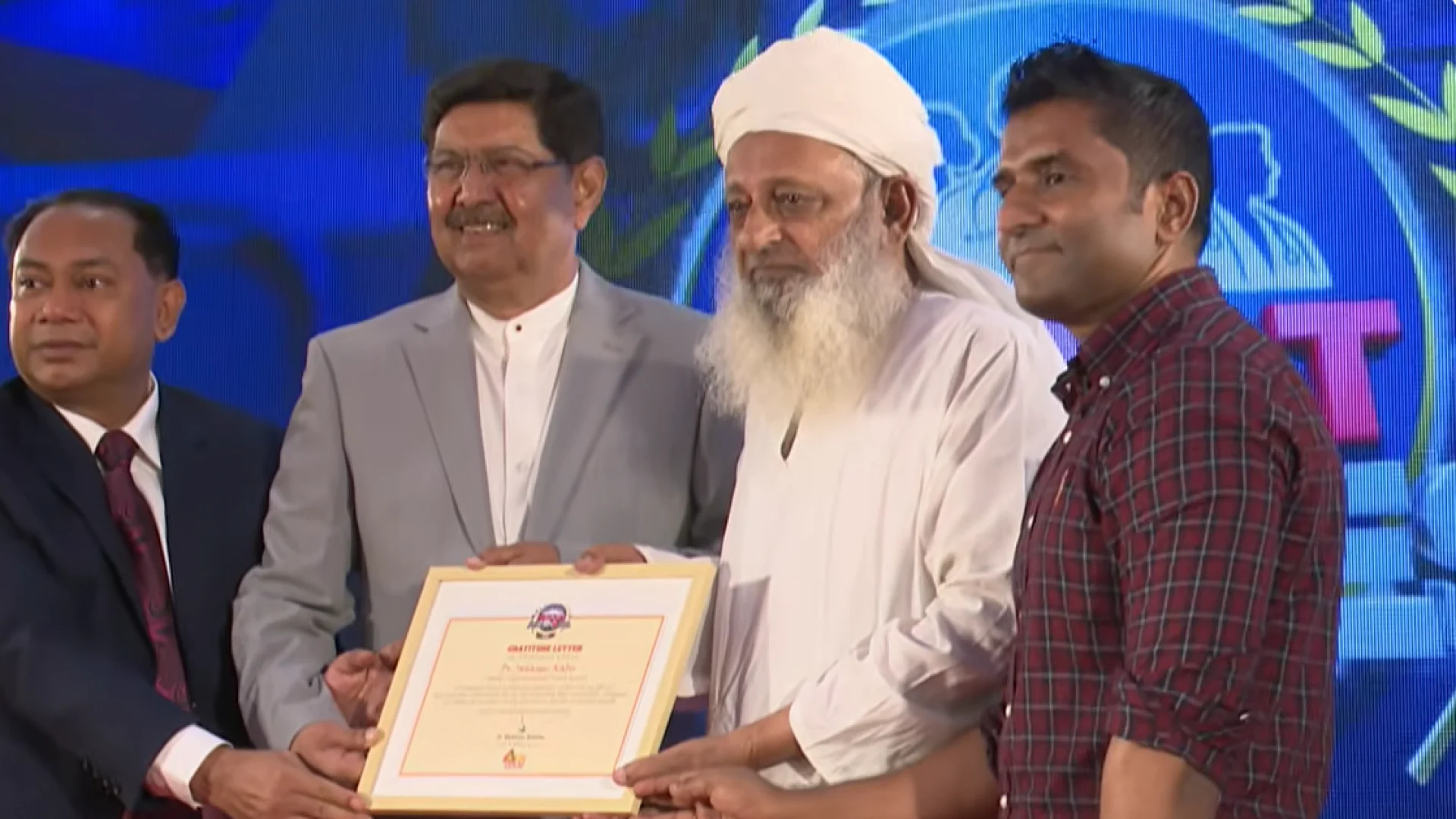 হৃদরোগ চিকিৎসায় অগ্রগামী ৪ চিকিৎসককে সম্মাননা দিল এটিএন নিউজ