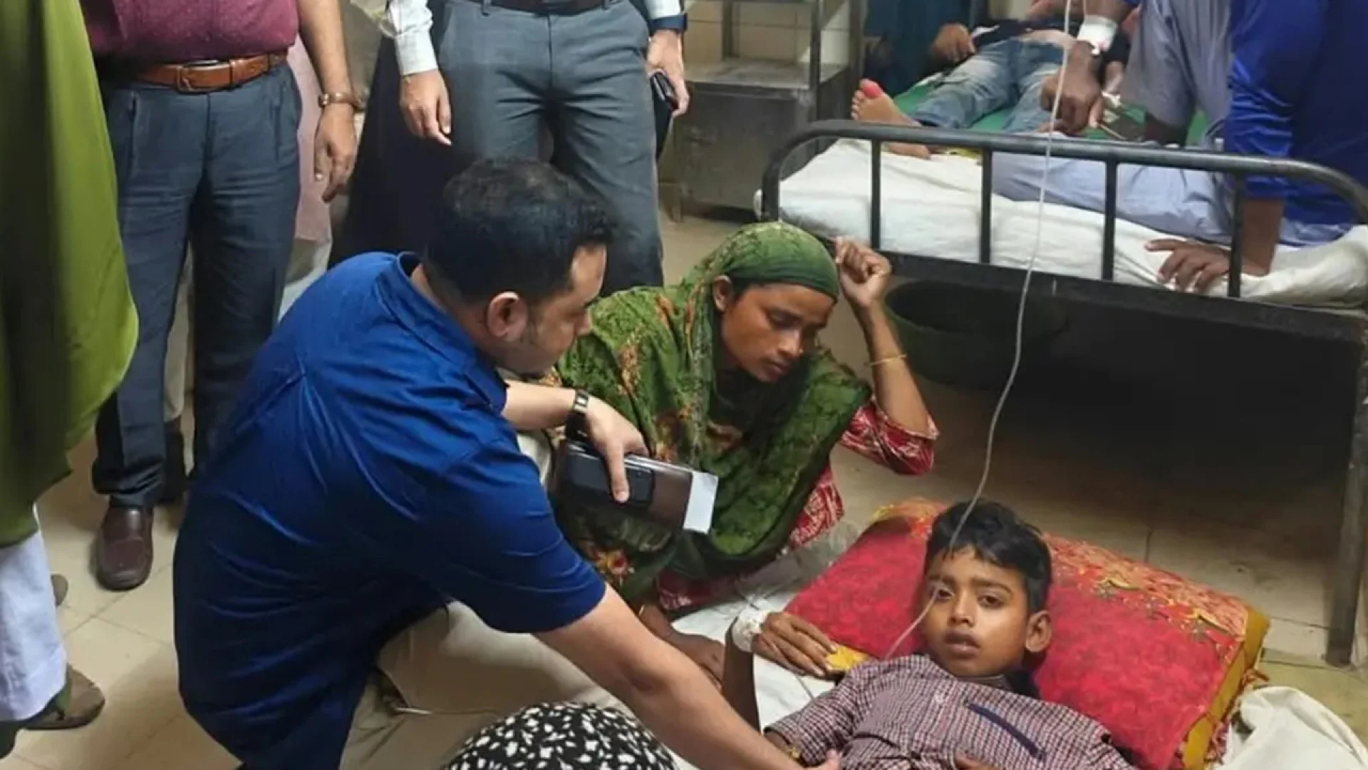 স্কুলের দুধ পান করে অসুস্থ ১৯ শিক্ষার্থী, তদন্তের সিদ্ধান্ত