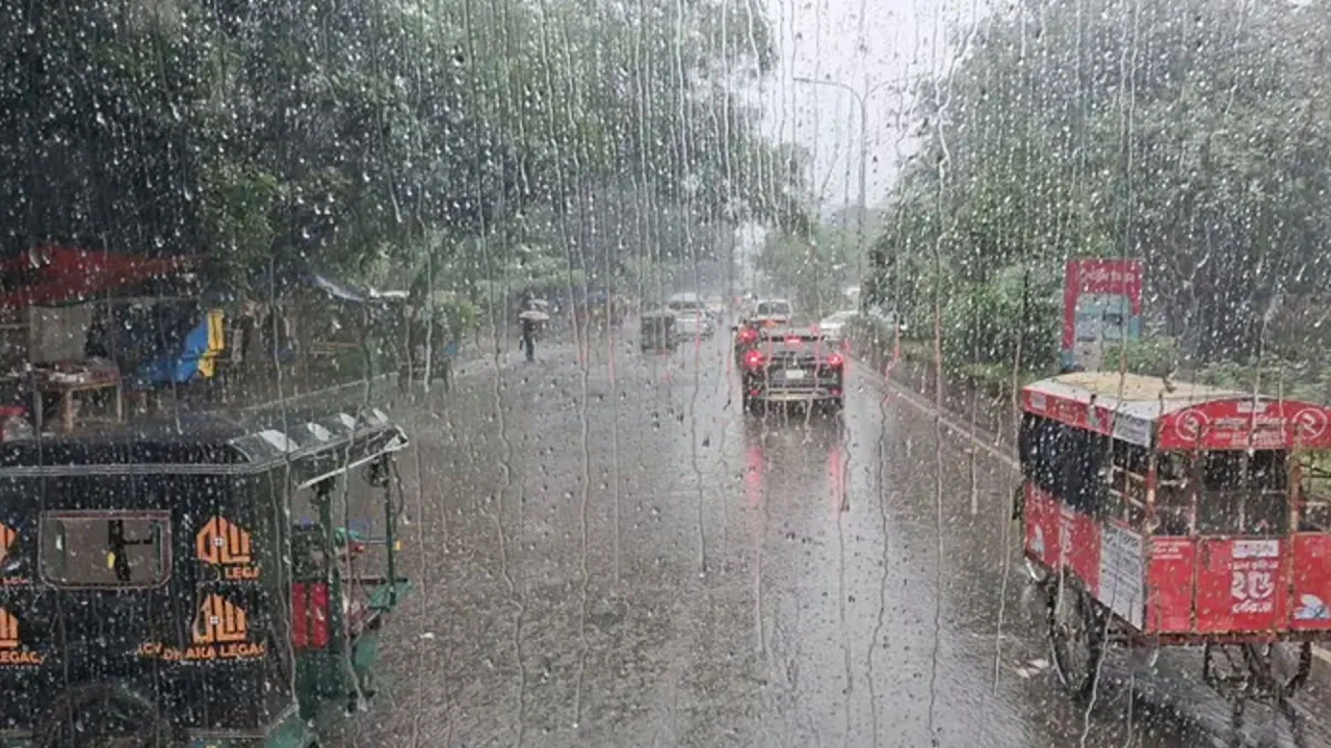 মৌসুমি বায়ুর বিদায়ের আগে দেশের বিভিন্ন স্থানে বৃষ্টির আভাস