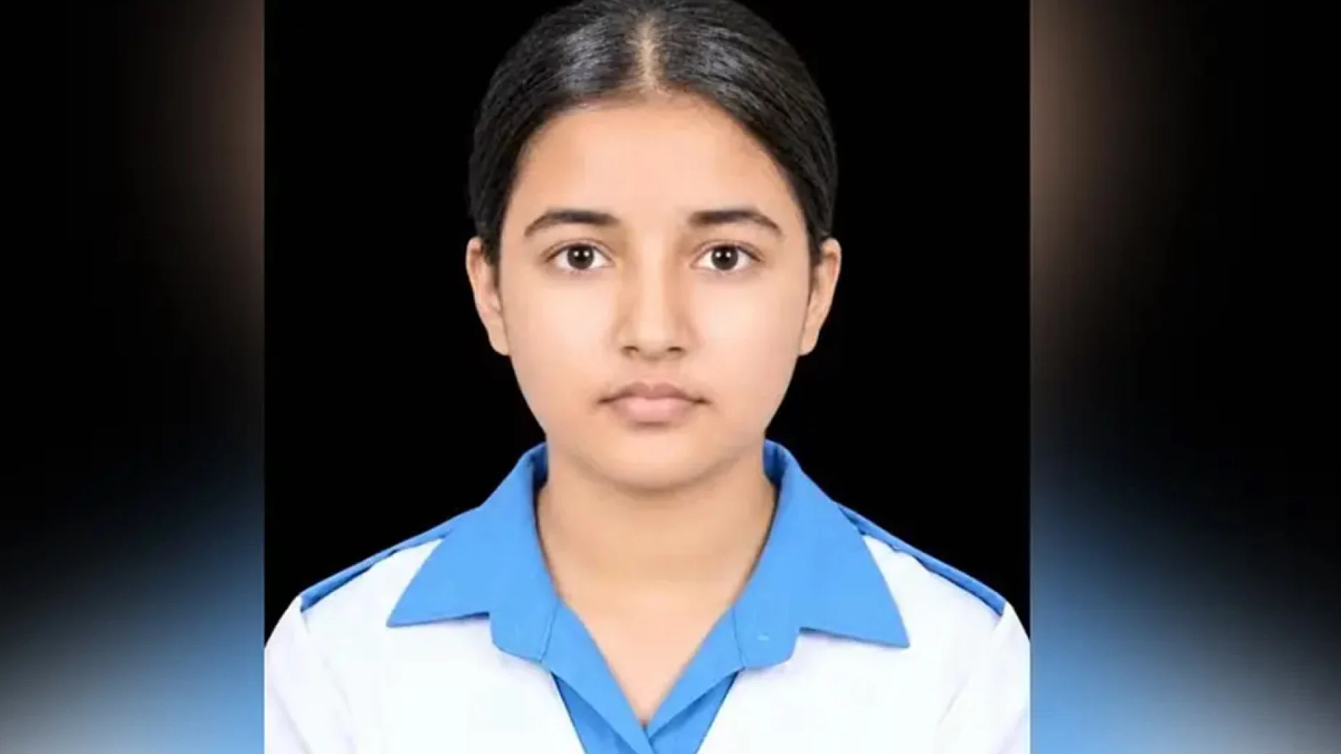 লালমাইয়ে ধানক্ষেতের পাশ থেকে স্কুলছাত্রীর মরদেহ উদ্ধার, পাশে সিএনজি