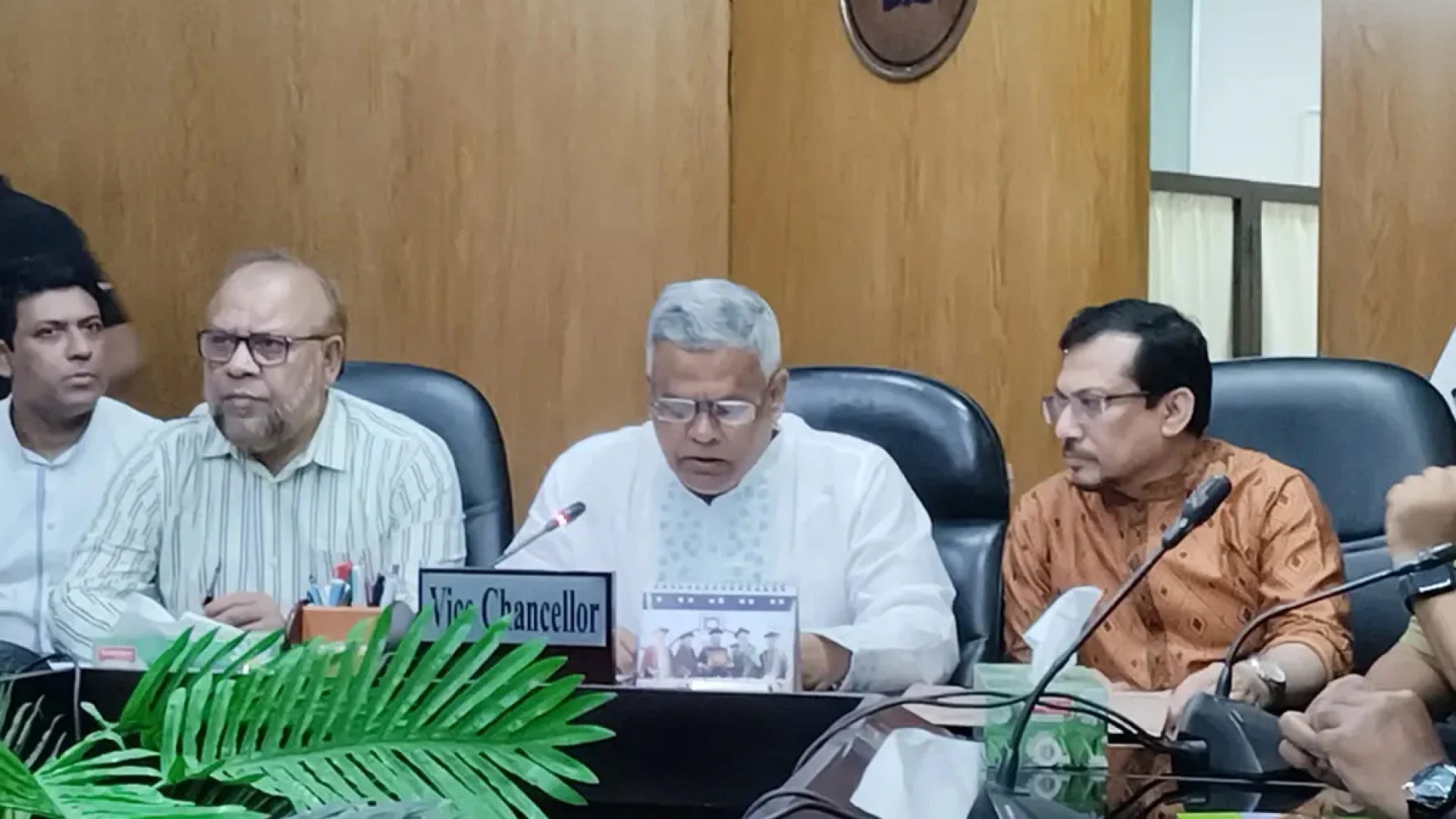 রাবিতে সাংবাদিকদের ওপর হামলা: ৪ শিক্ষার্থীর ছাত্রত্ব বাতিলের সুপারিশ