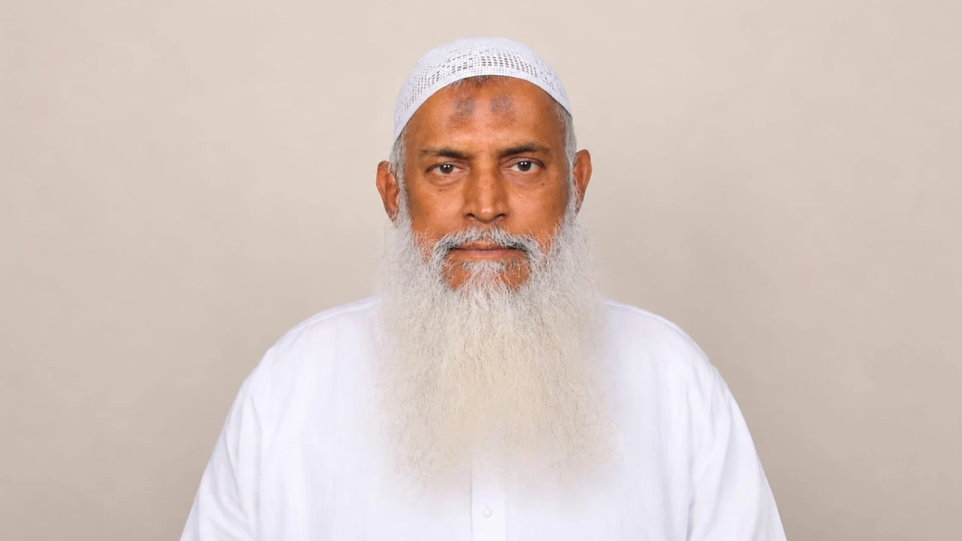রিয়াদ বিমানবন্দরে হামলার তীব্র নিন্দা ও ক্ষোভ প্রকাশ আহত বাংলাদেশিদের পাশে ধর্মমন্ত্রী কায়কোবাদ