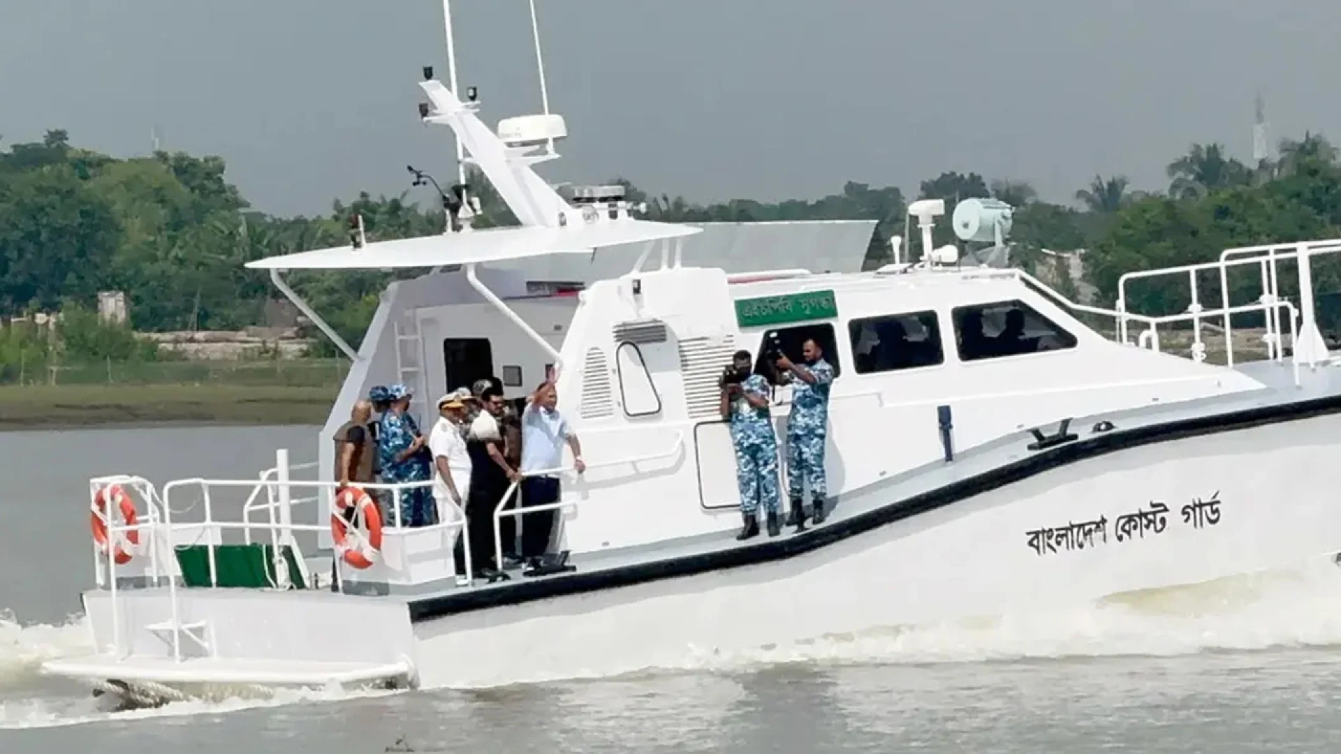 মোংলা বন্দর ও অর্থনৈতিক অঞ্চল পরিদর্শনে প্রধানমন্ত্রী