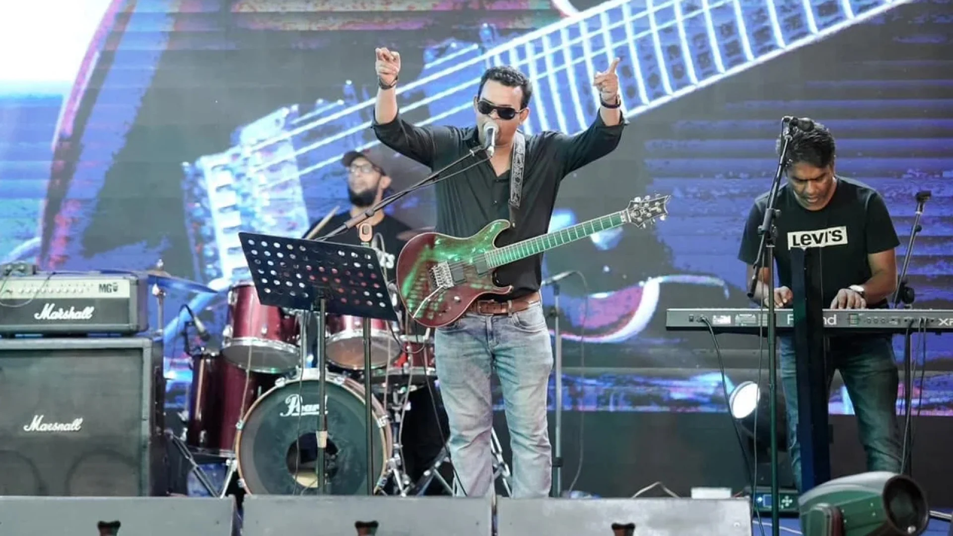 গিটারিস্ট রাসেল খানের মৃত্যু, সংগীতাঙ্গনে শোক