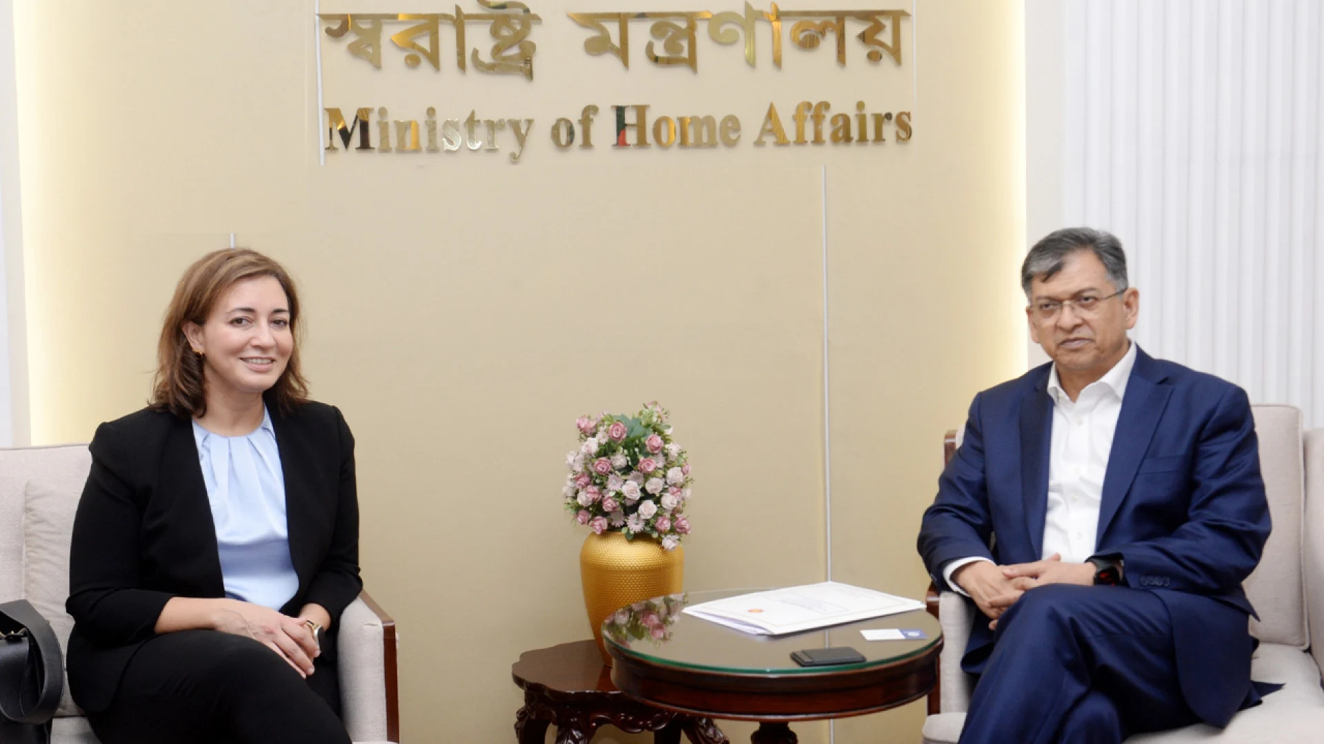 স্বরাষ্ট্রমন্ত্রীর সঙ্গে উইনরক ইন্টারন্যাশনালের প্রেসিডেন্টের সৌজন্য সাক্ষাৎ